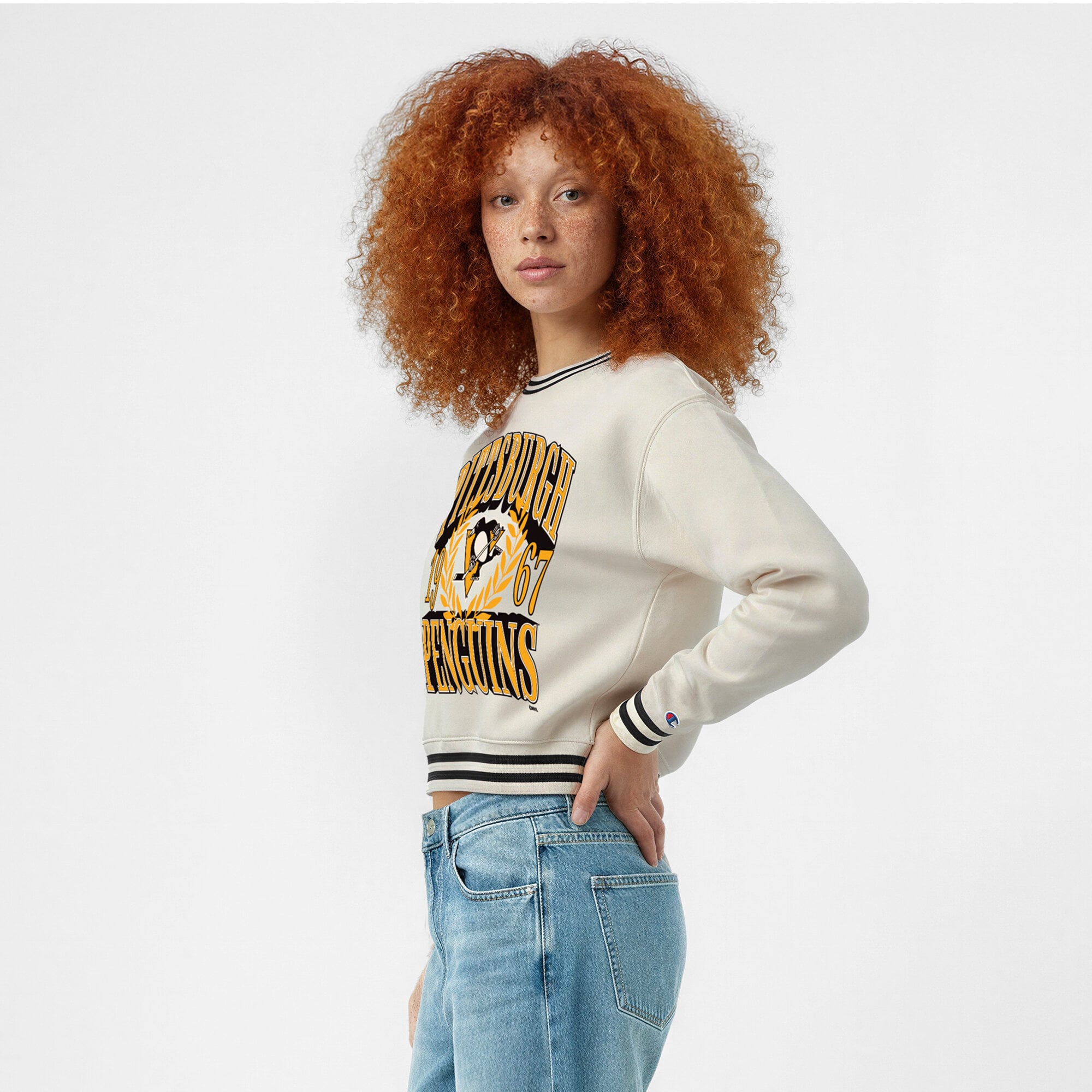 Sweat-shirt Champion crème pour femme, motif lauriers audacieux des Penguins de Pittsburgh, en fil tissé inversé.