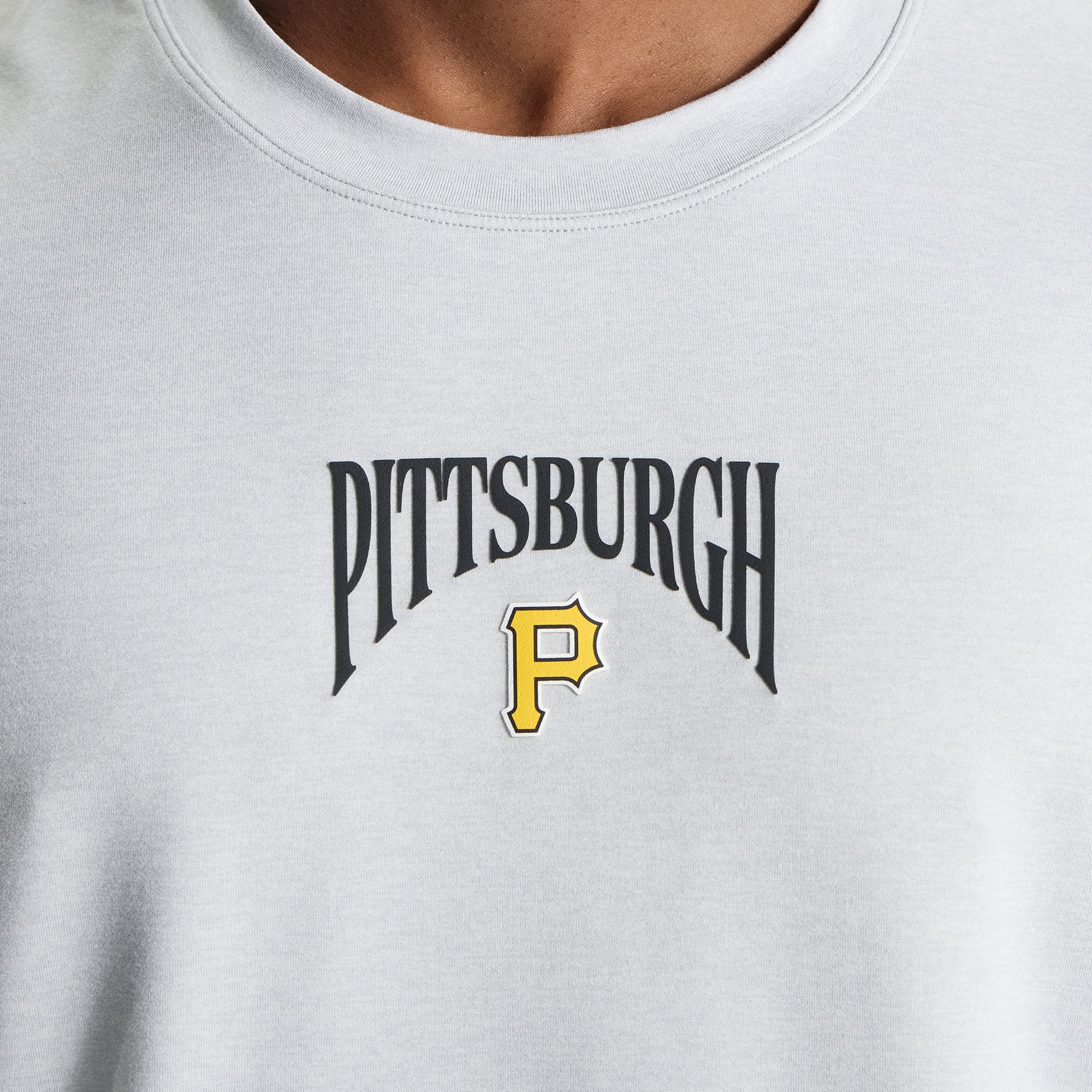 T-shirt en jersey doux Pittsburgh Pirates, couleur argent chiné, pour homme de la marque lululemon