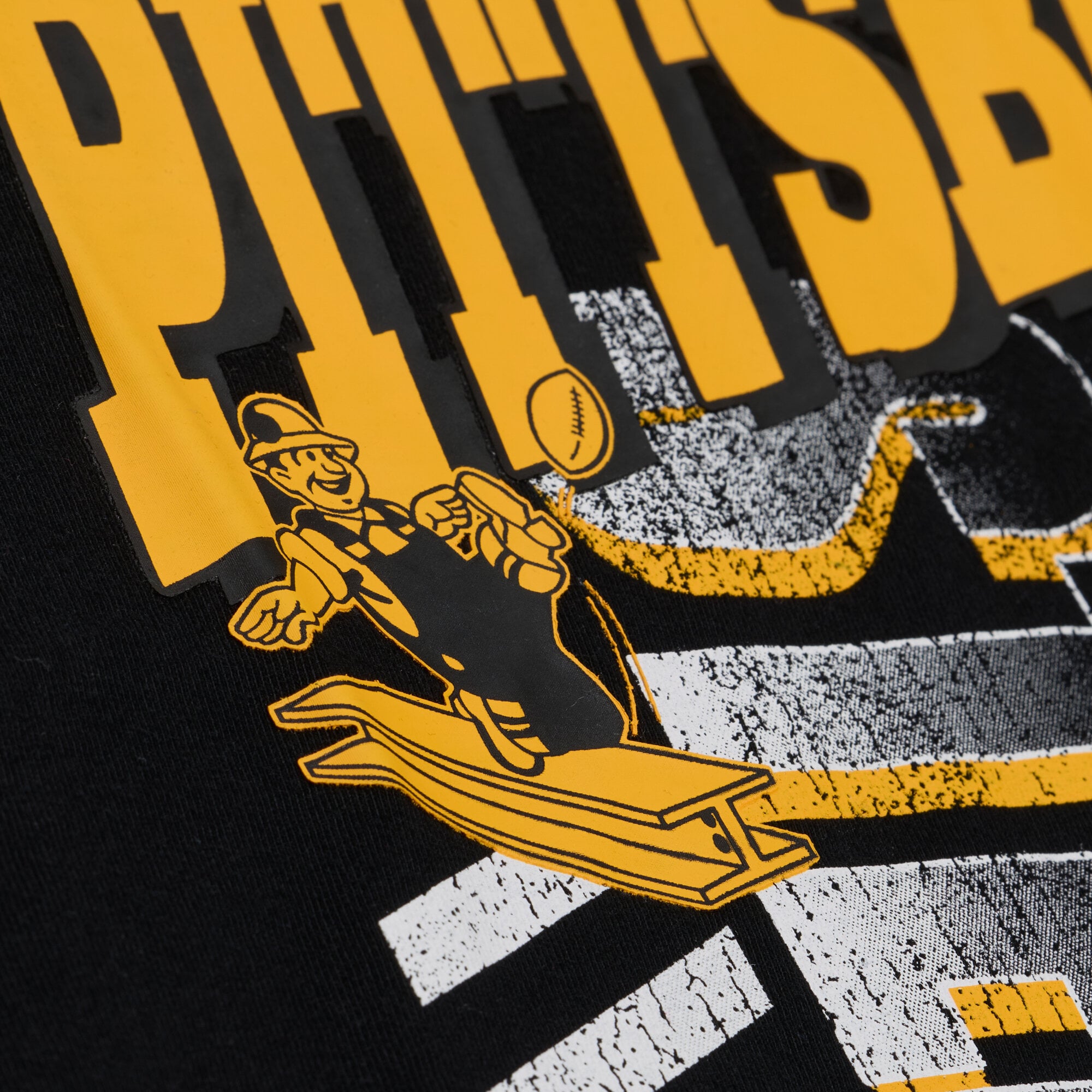 T-shirt à manches courtes Mitchell & Ness noir Pittsburgh Steelers Core Essentials Street Graphic pour homme