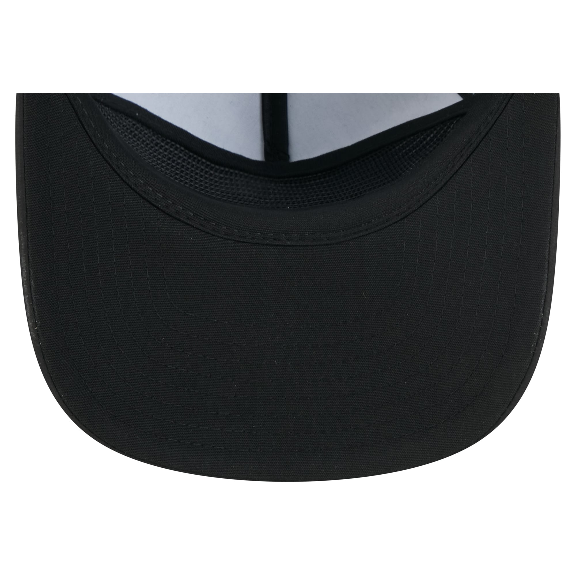 Casquette ajustable New Era noire Pittsburgh Steelers 2026 Salute To Service 19TWENTY pour homme