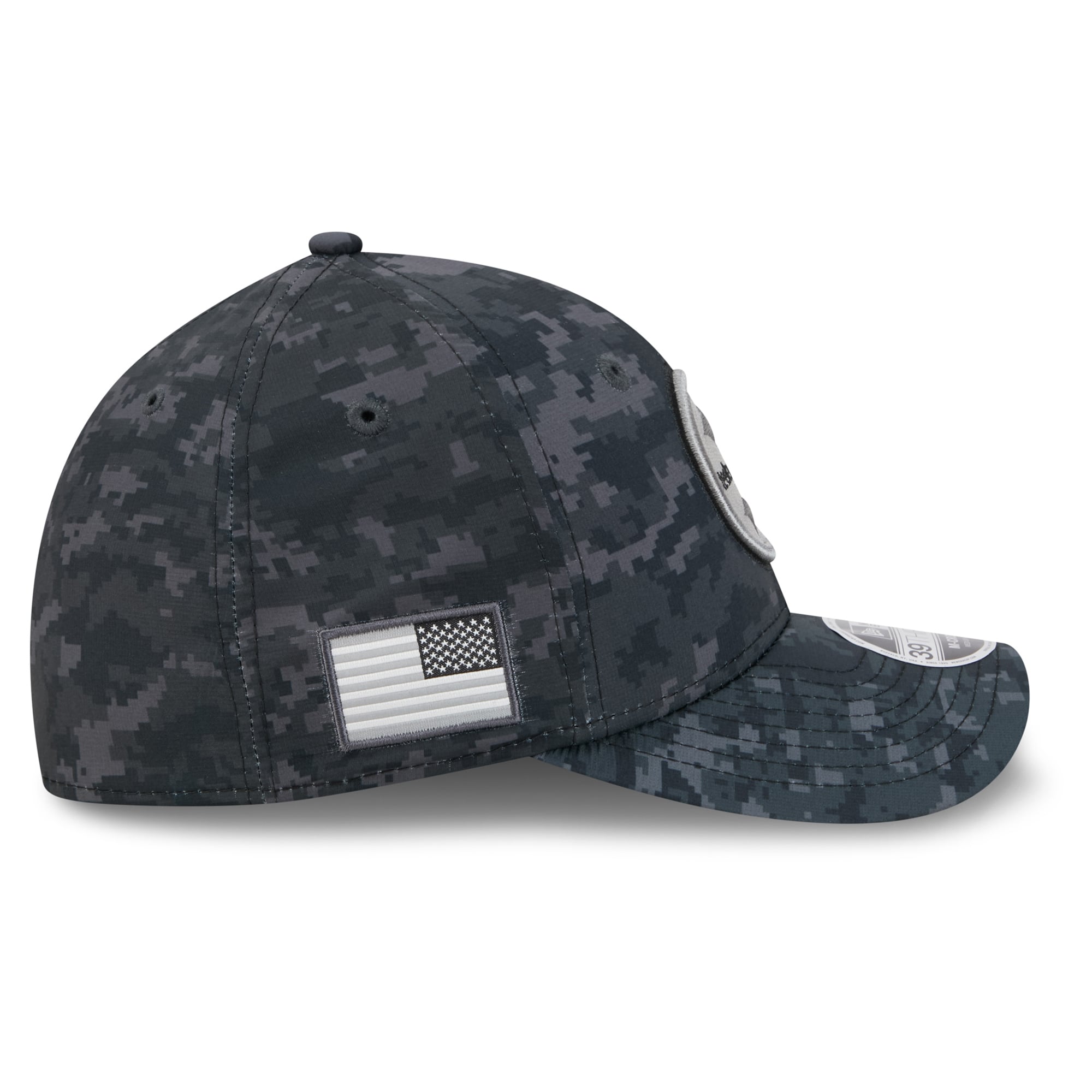 Casquette extensible New Era noire Pittsburgh Steelers 2026 Salute To Service 39THIRTY M-Crown pour homme