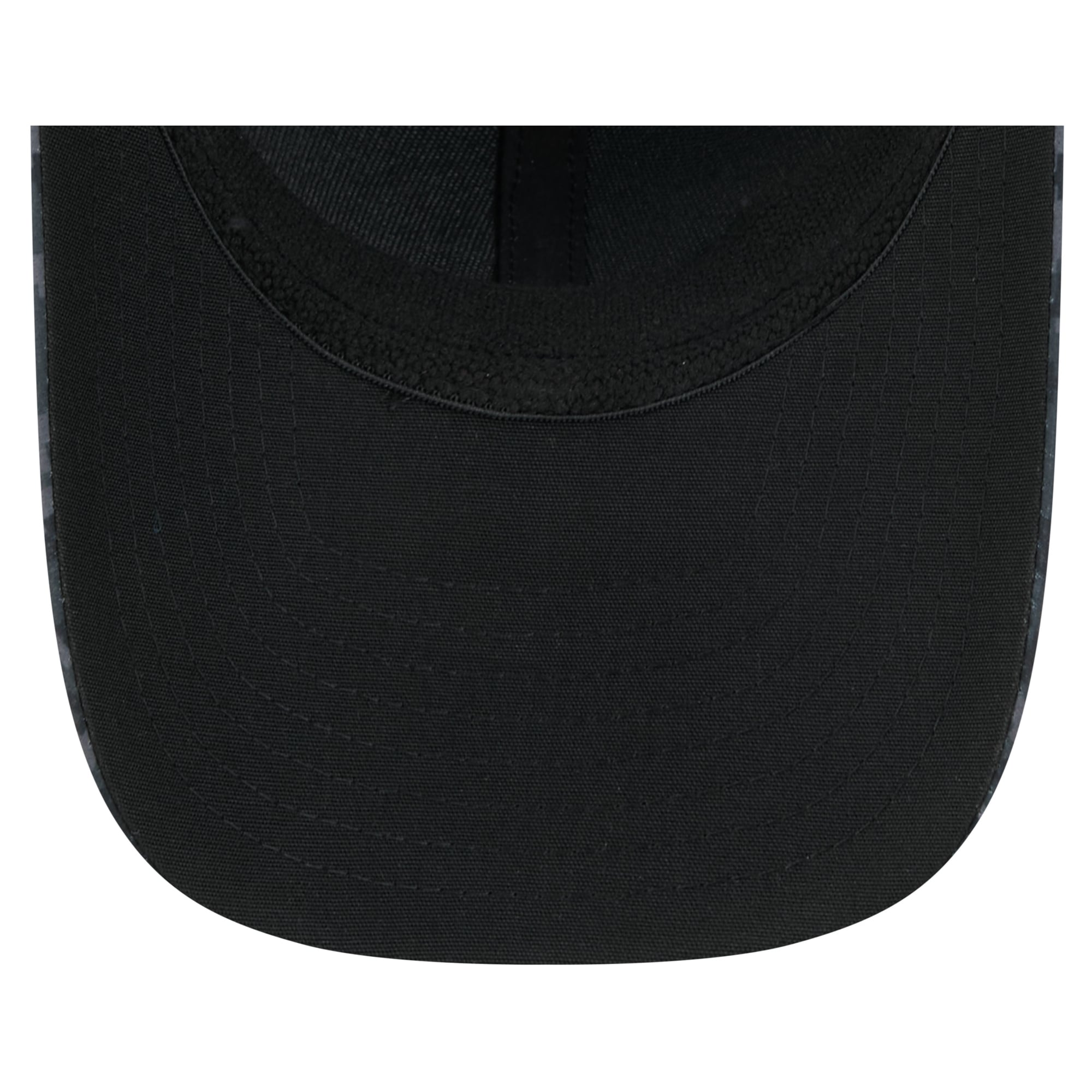 Casquette extensible New Era noire Pittsburgh Steelers 2026 Salute To Service 39THIRTY M-Crown pour homme