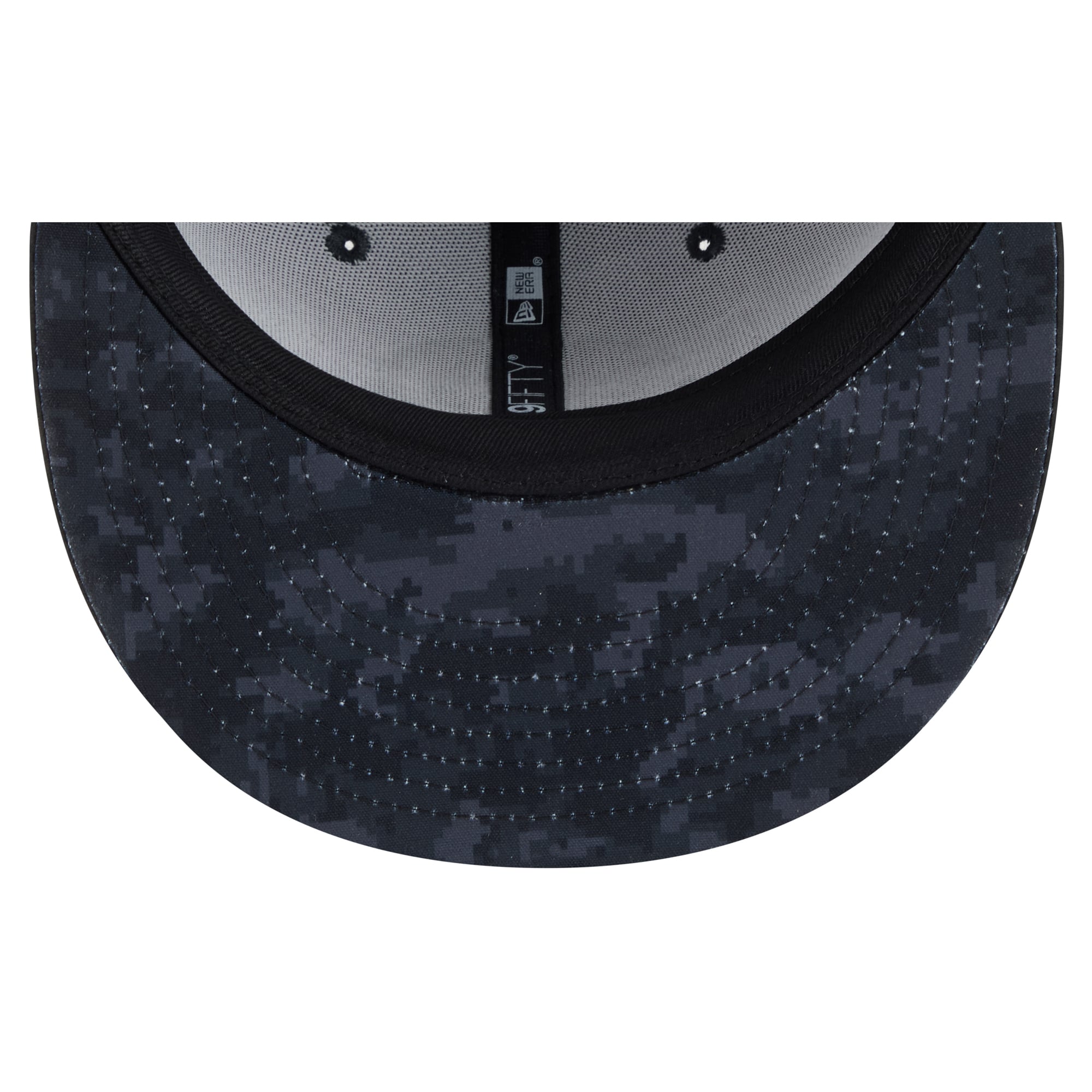 Casquette snapback New Era noire Pittsburgh Steelers 2026 Salute To Service 9FIFTY pour homme
