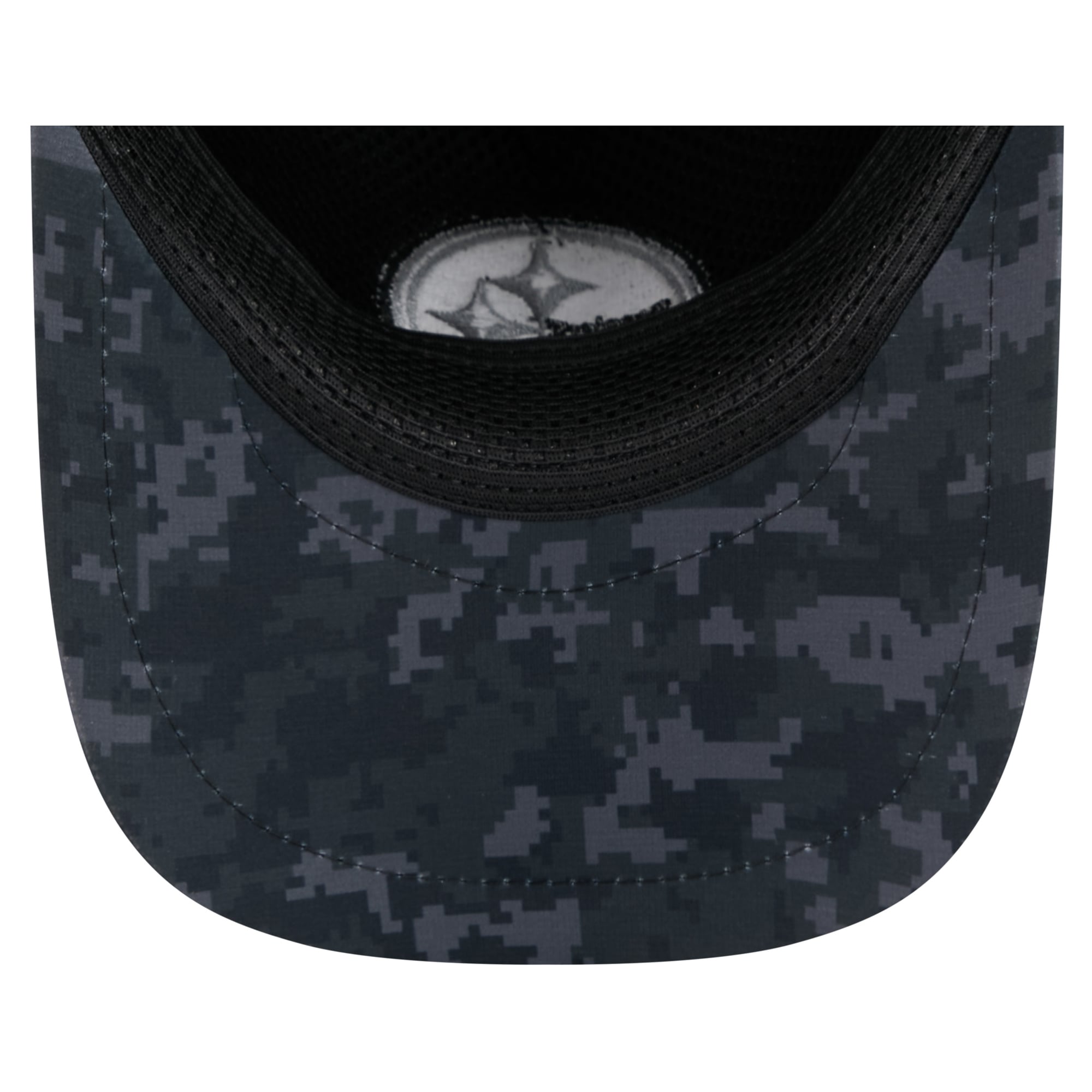 Casquette trucker ajustable New Era Apex 9FORTY noire Pittsburgh Steelers 2026 Salute To Service pour homme