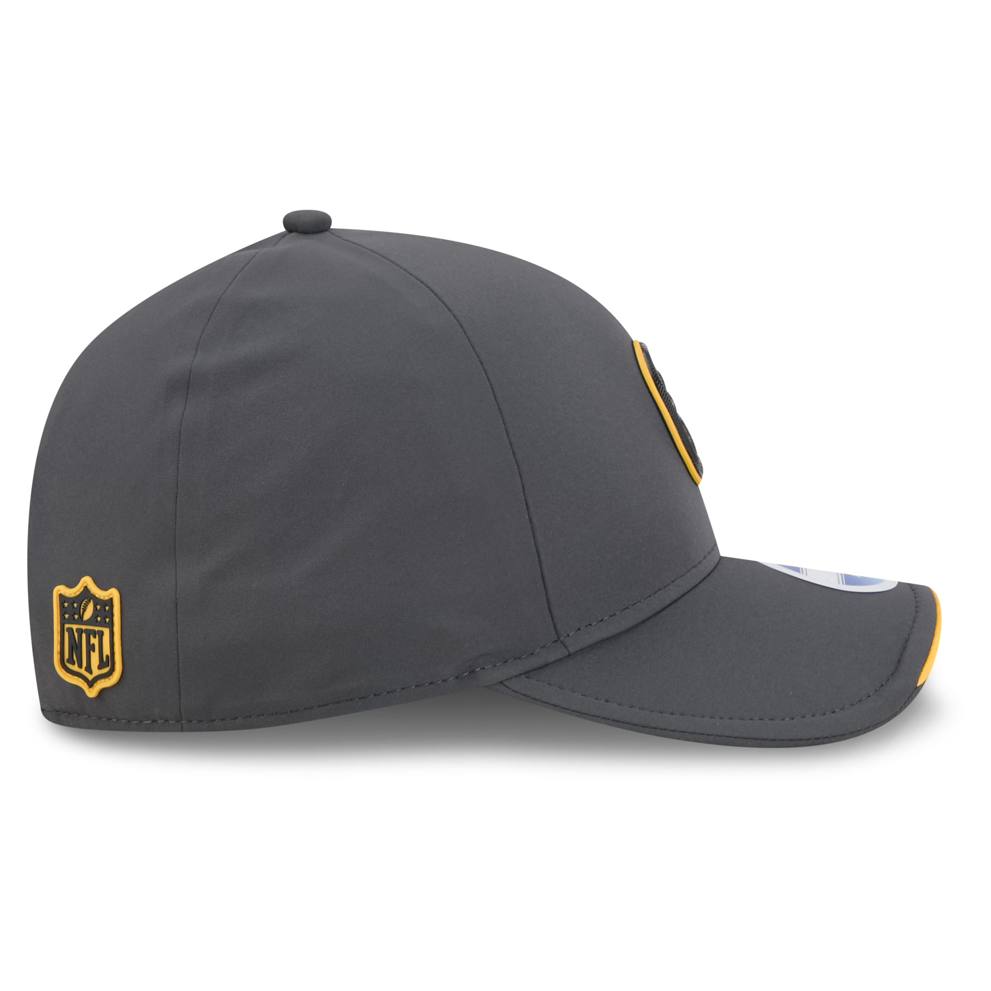 Men's New Era Charcoal Pittsburgh Steelers 2026 Sideline Cold Weather  9FORTY M-Crown Adjustable Hat