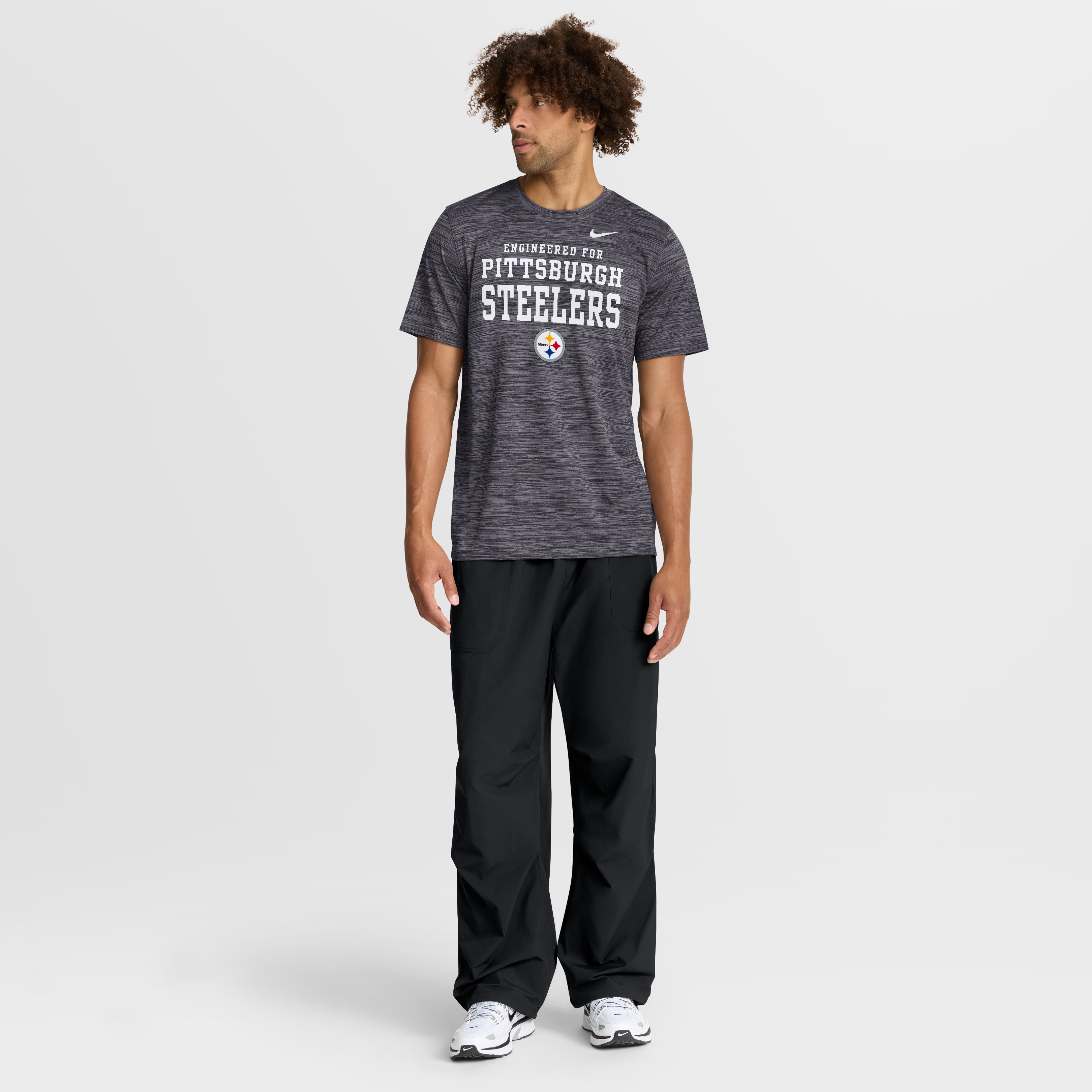 T-shirt Nike Velocity Dri-FIT Pittsburgh Steelers couleur anthracite pour homme