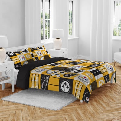 Pittsburgh Steelers Pegasus Patchwork Plaid Three-Piece Full/Queen Bed in a Bag Set