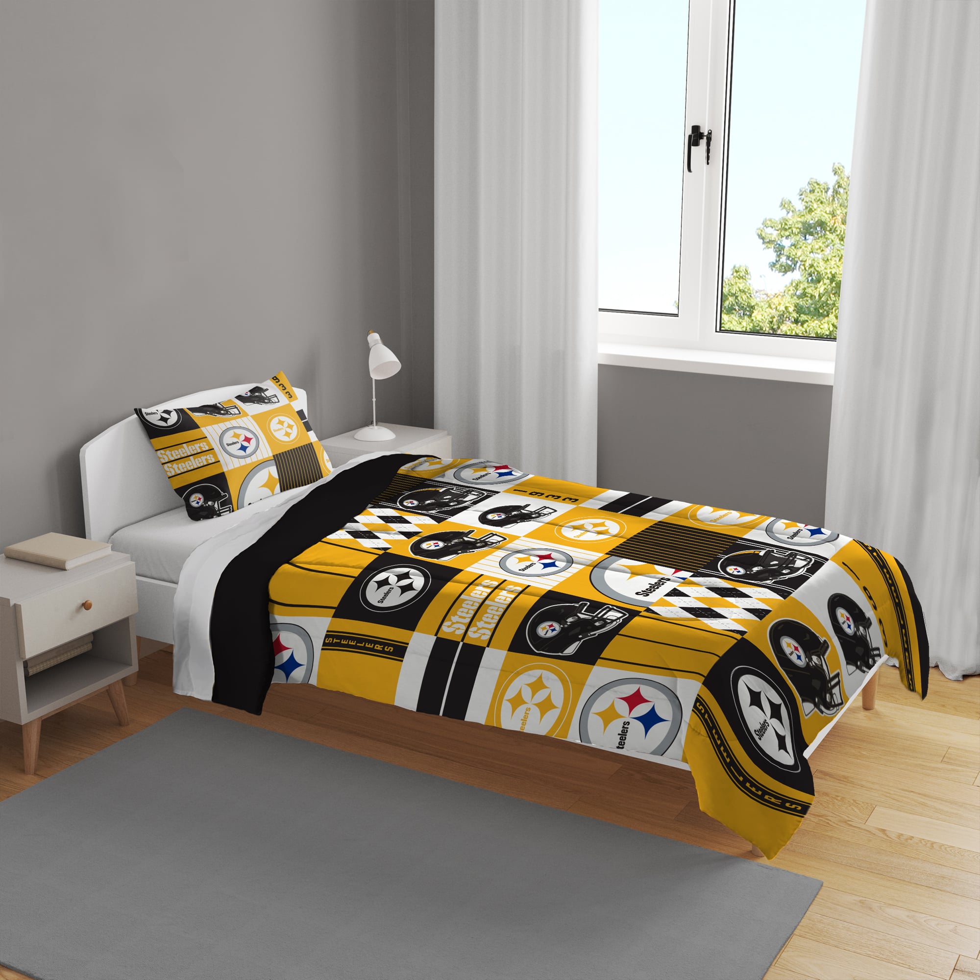 Pegasus Pittsburgh Steelers Patchwork Plaid Two-Piece Twin/Twin XL Bed in a Bag Set