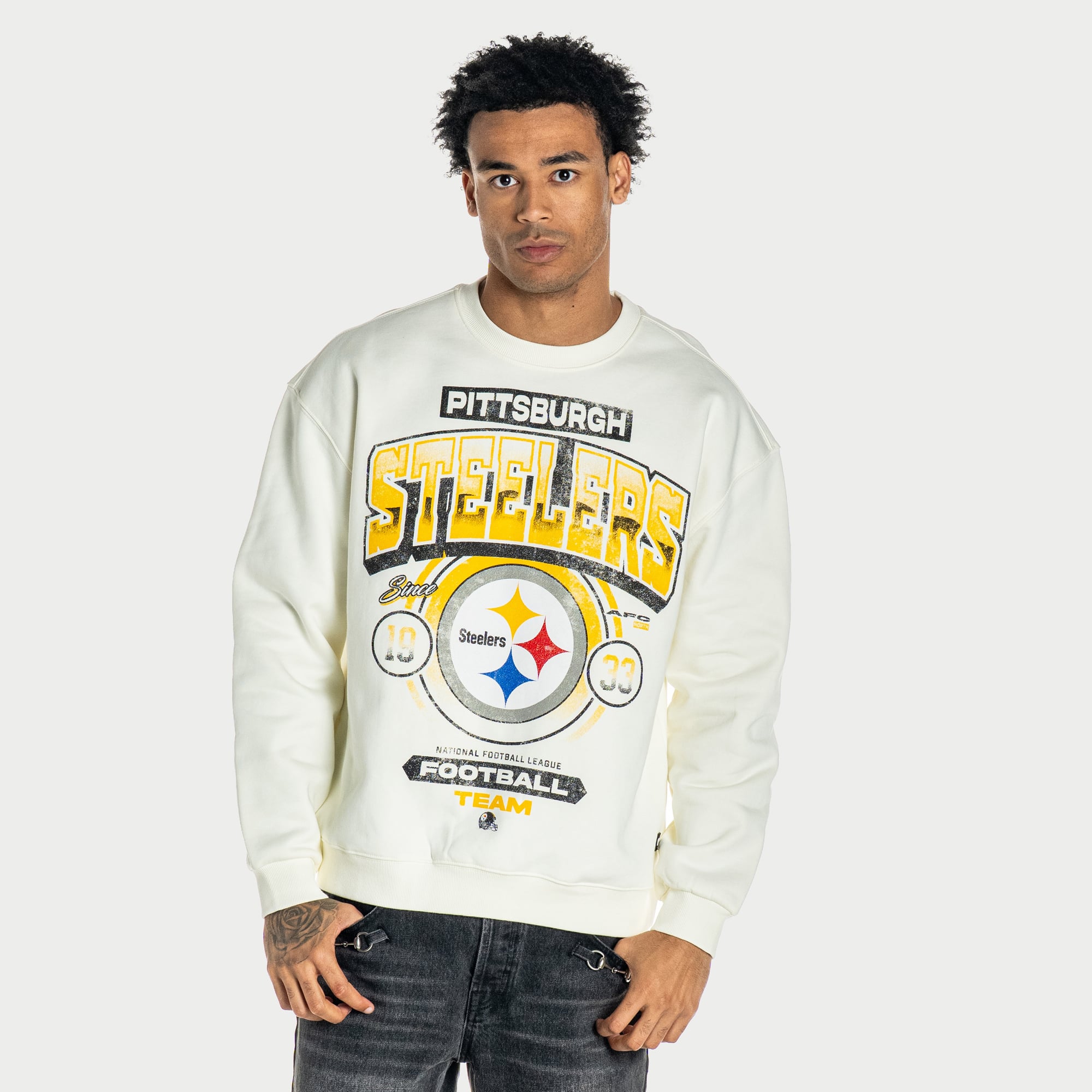 Sweat-shirt unisexe The Wild Collective crème à motif Pittsburgh Steelers