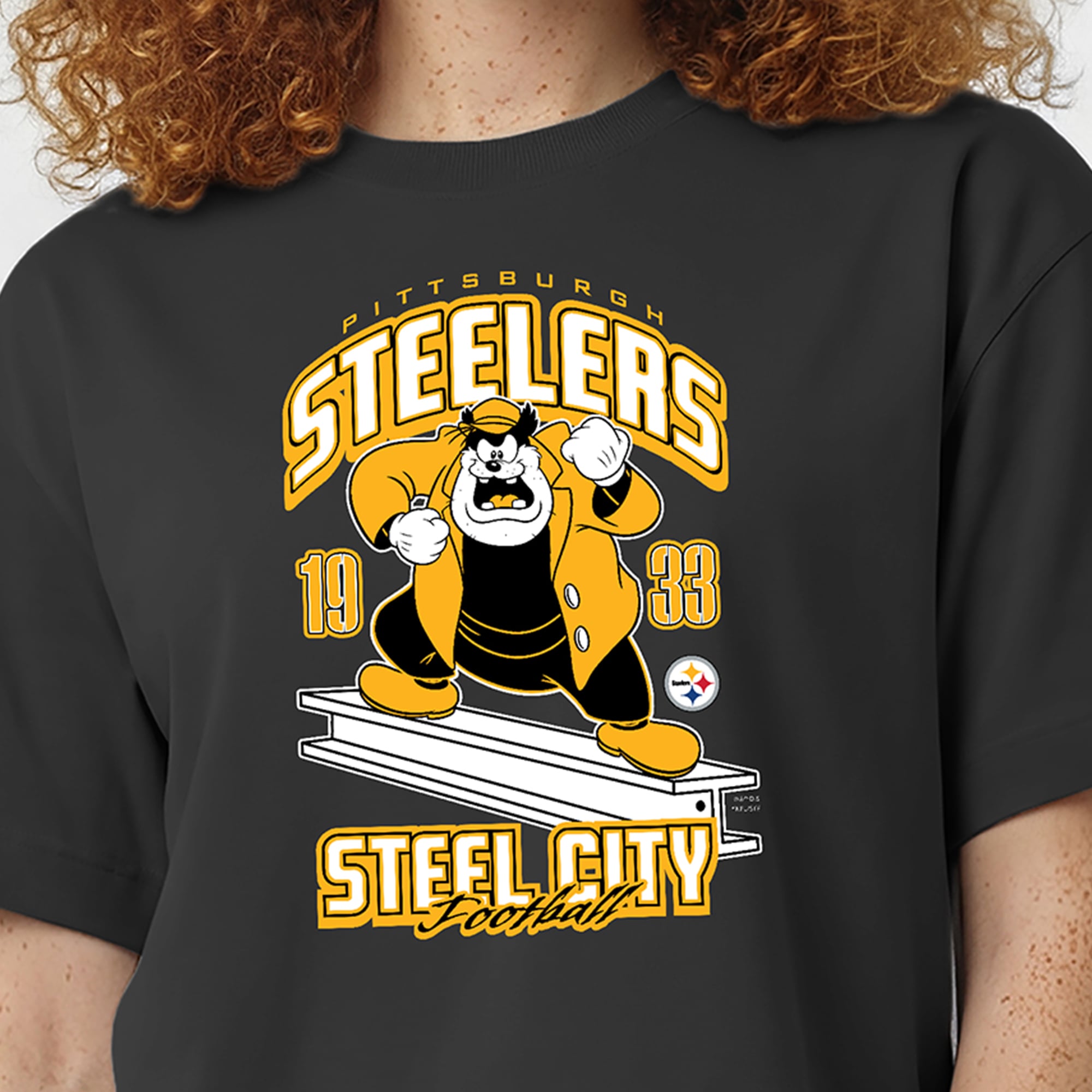 T-shirt Disney x Champion noir Pittsburgh Steelers Pete All-Star pour femmes