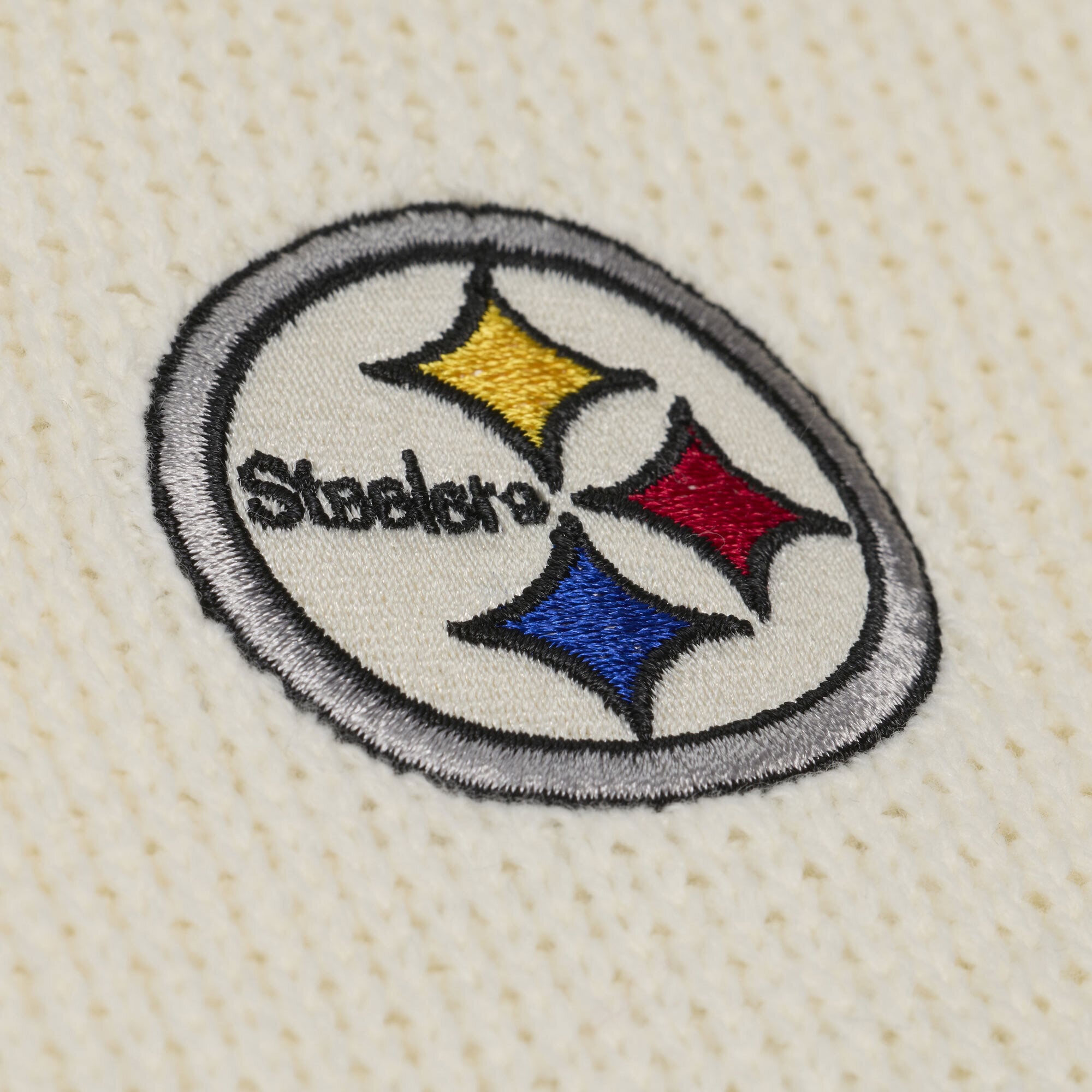 Pull Mitchell & Ness crème/noir Pittsburgh Steelers Retro Roots à col en V pour femme