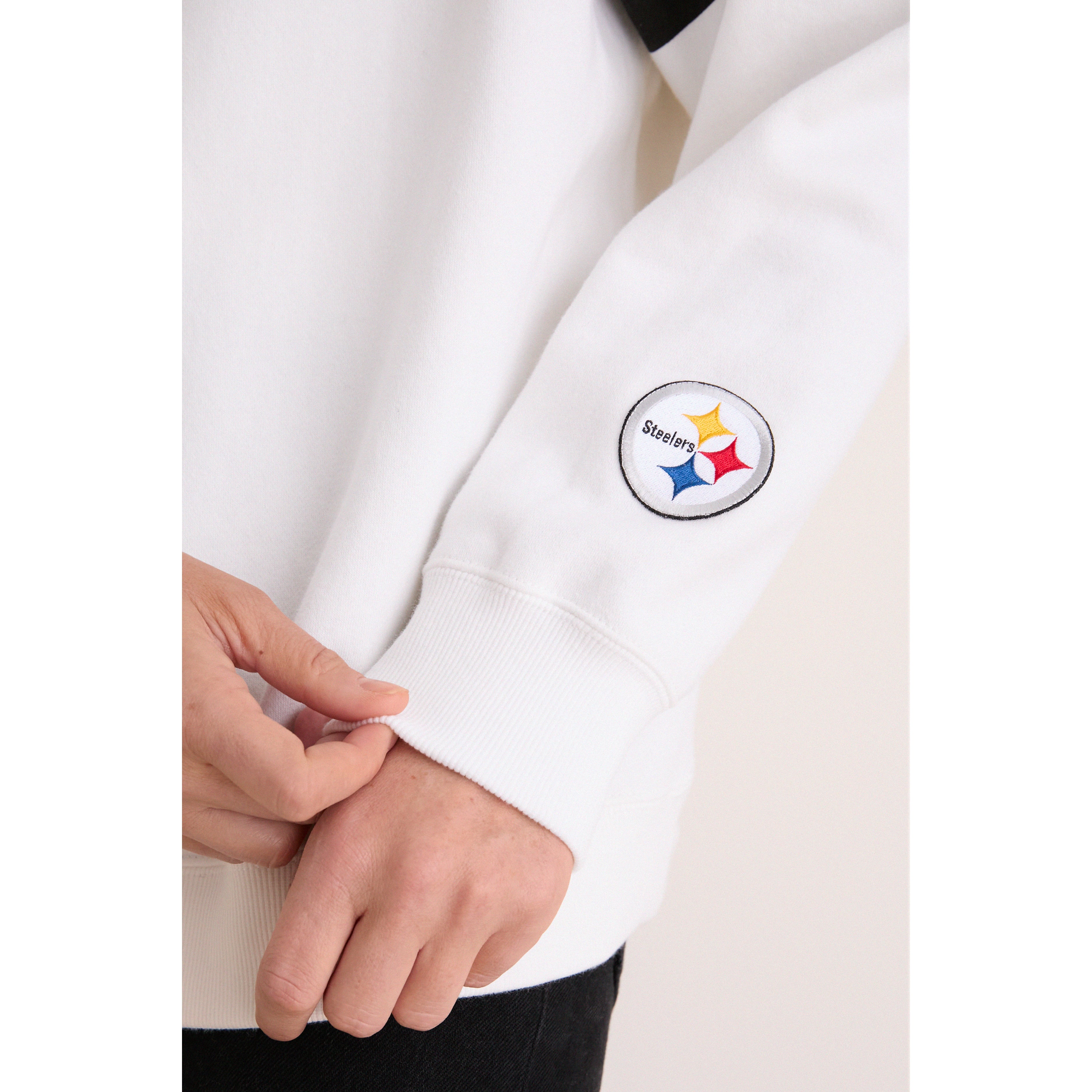 Sweat-shirt rayé blanc et noir Pittsburgh Steelers pour femme Tuckernuck