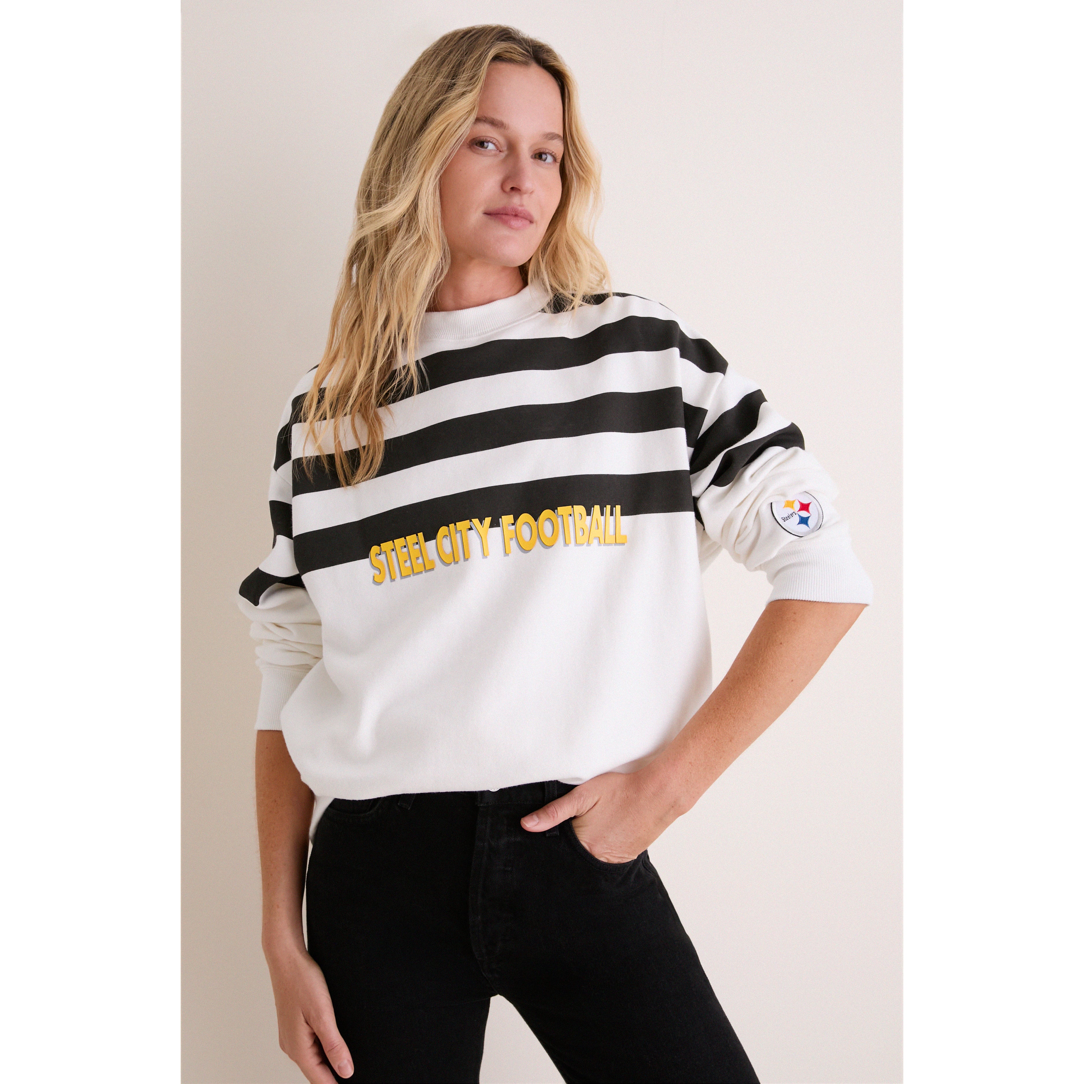 Sweat-shirt rayé blanc et noir Pittsburgh Steelers pour femme Tuckernuck