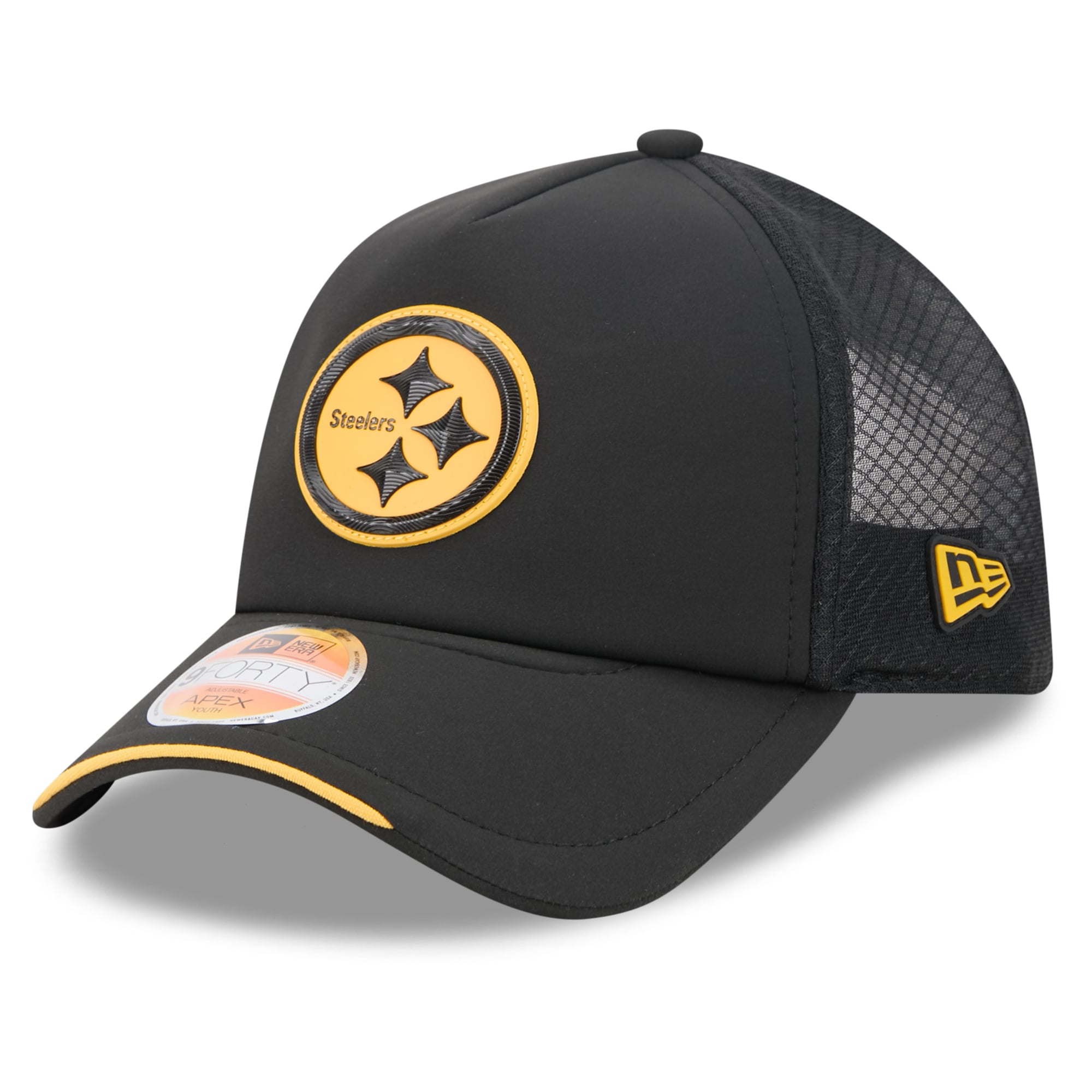 Youth New Era Black Pittsburgh Steelers 2026 Sideline Apex 9FORTY Adjustable Trucker Hat