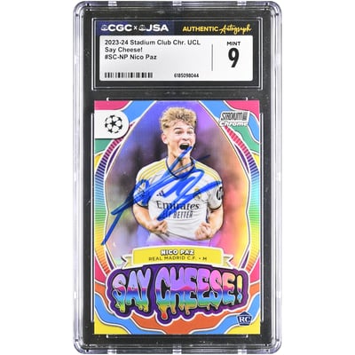 Carte de recrue autographiée de Nico Paz (Real Madrid) 2023-24 Topps Stadium Club Chrome Say Cheese! #SC-NP, authentifiée CGC, état neuf (9/10).