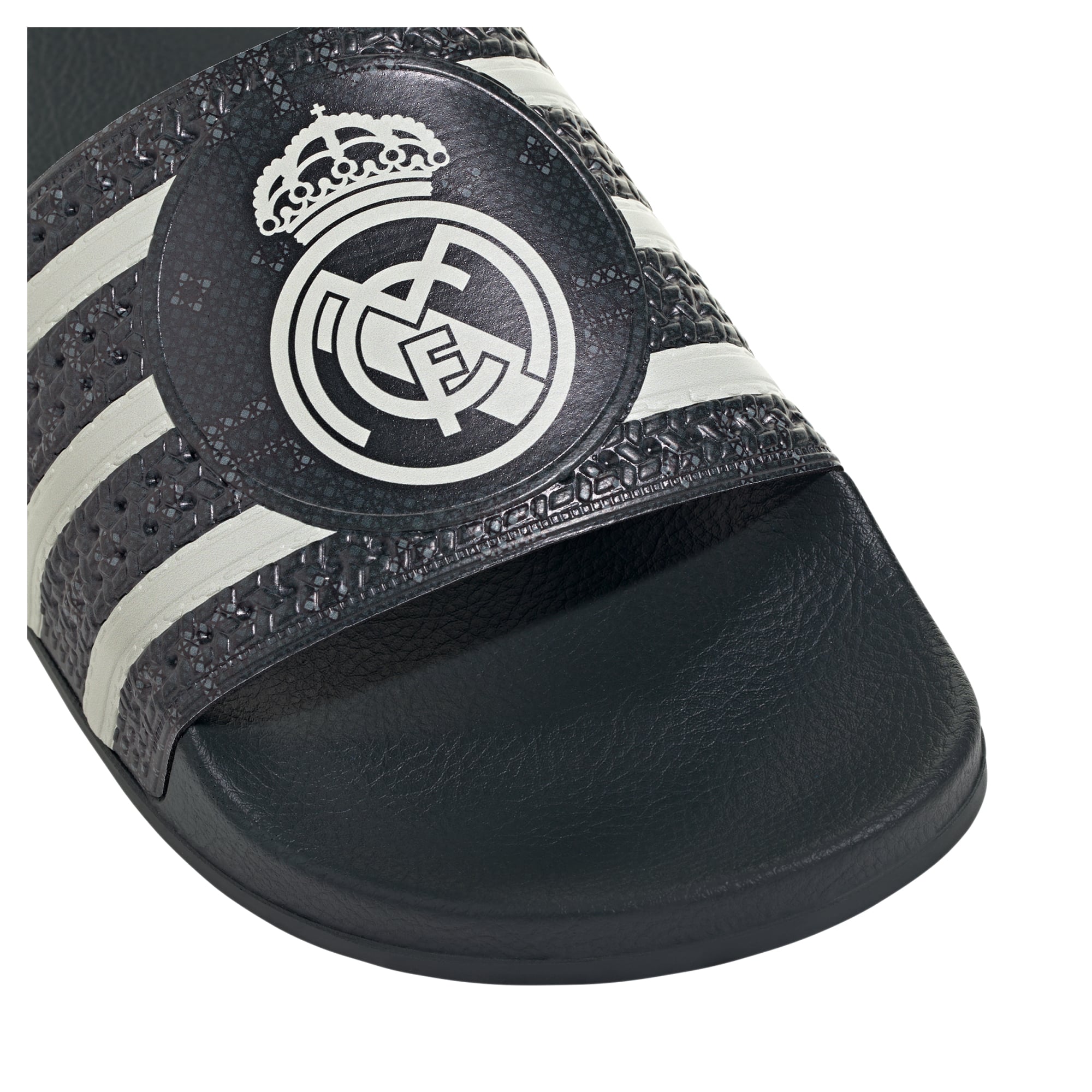 Sandales unisexes adidas Real Madrid noires à logo trèfle extérieur 2026/27