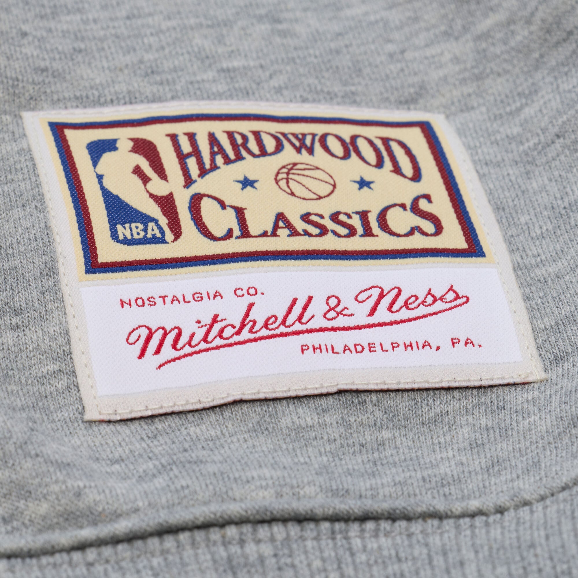 Men's Mitchell & Ness Heather Gray San Antonio Spurs Walk-Off Fleece Sweatshirt