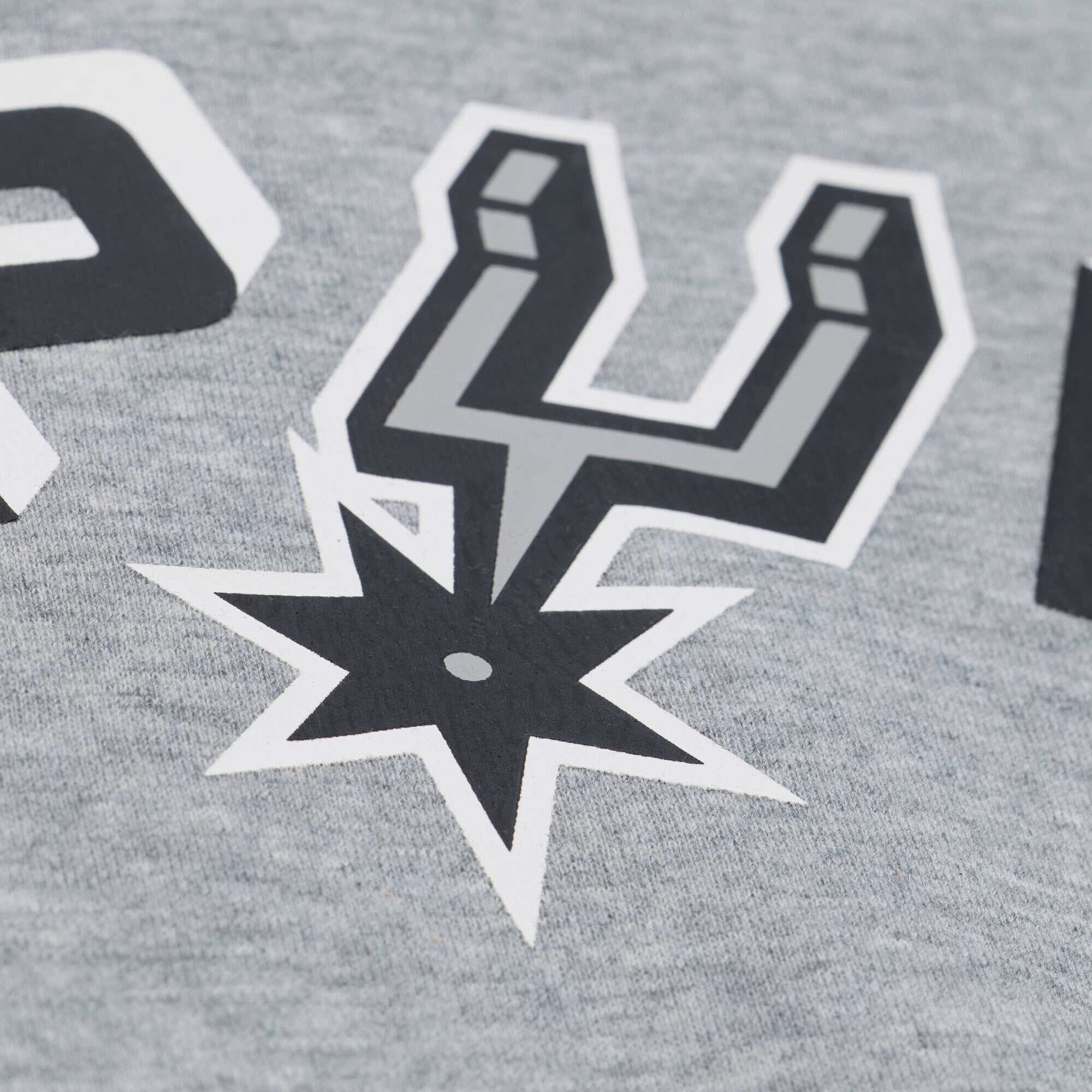 Men's Mitchell & Ness Heather Gray San Antonio Spurs Walk-Off Fleece Sweatshirt