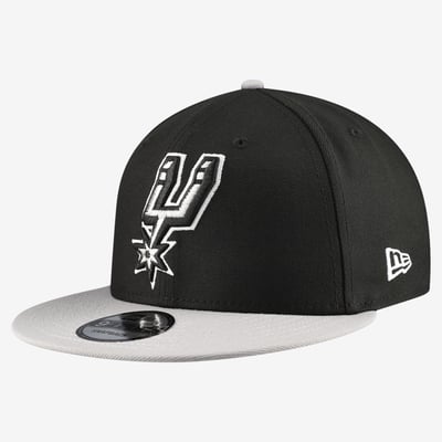  San Antonio Spurs New Era Two-Tone 9FIFTY Snapback Hat - Black