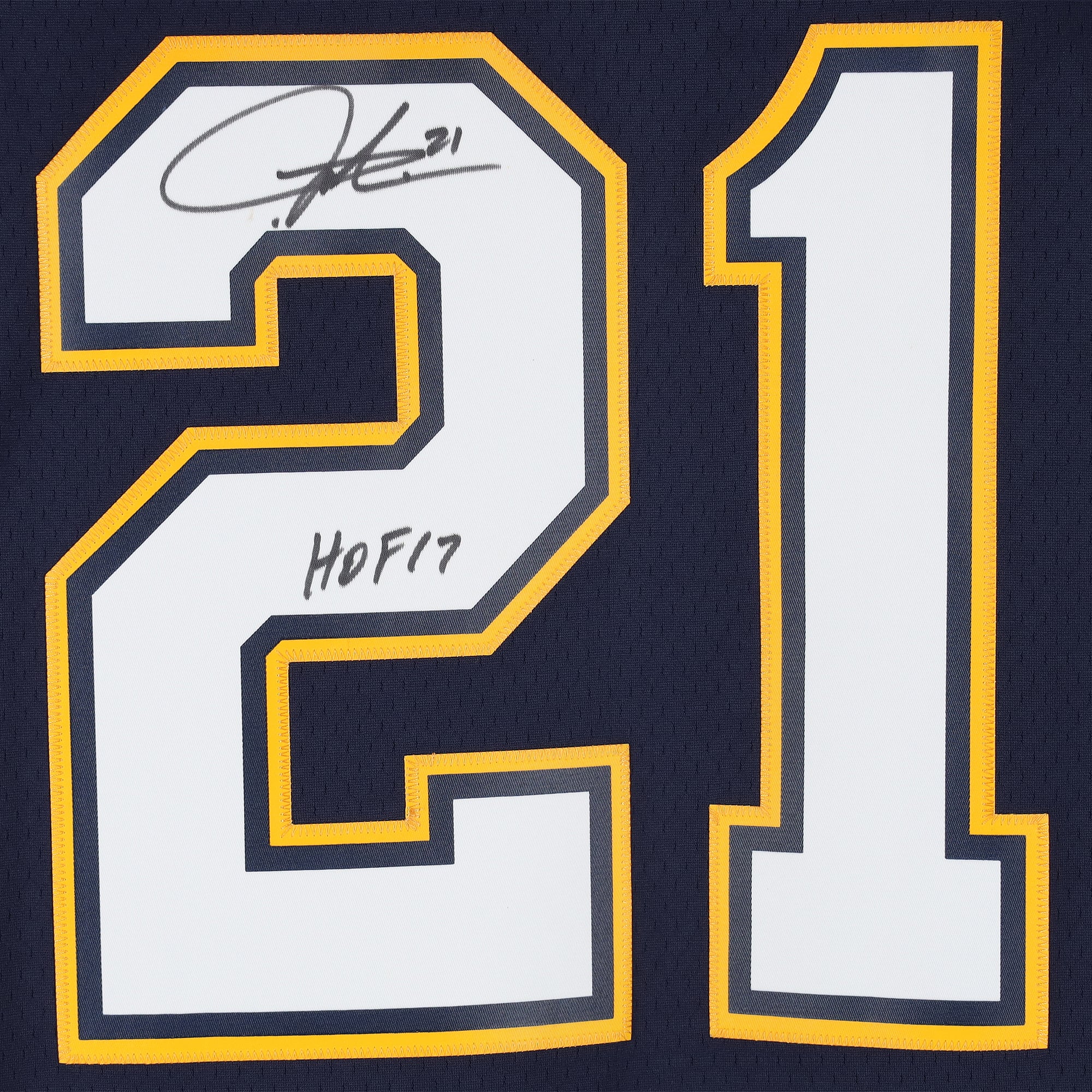Maillot réplique Mitchell & Ness bleu marine autographié par Ladainian Tomlinson des Chargers de San Diego avec inscription « HOF 17 »