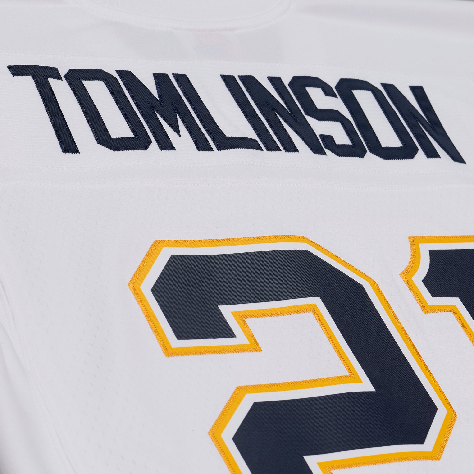 Maillot réplique Mitchell & Ness LaDainian Tomlinson blanc des Chargers de San Diego (édition 2001 Legacy) pour homme