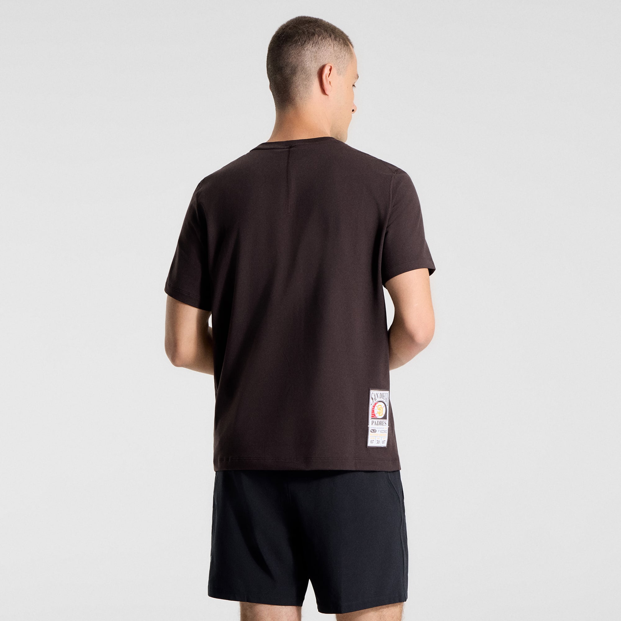T-shirt en jersey doux noir sable San Diego Padres de lululemon pour homme