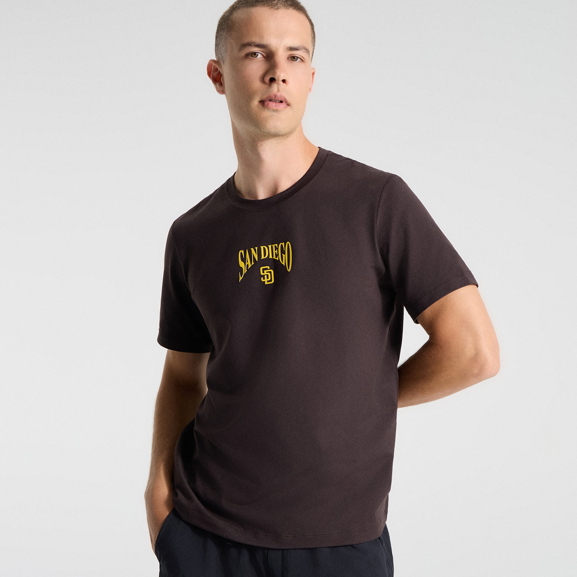 T-shirt en jersey doux noir sable San Diego Padres de lululemon pour homme