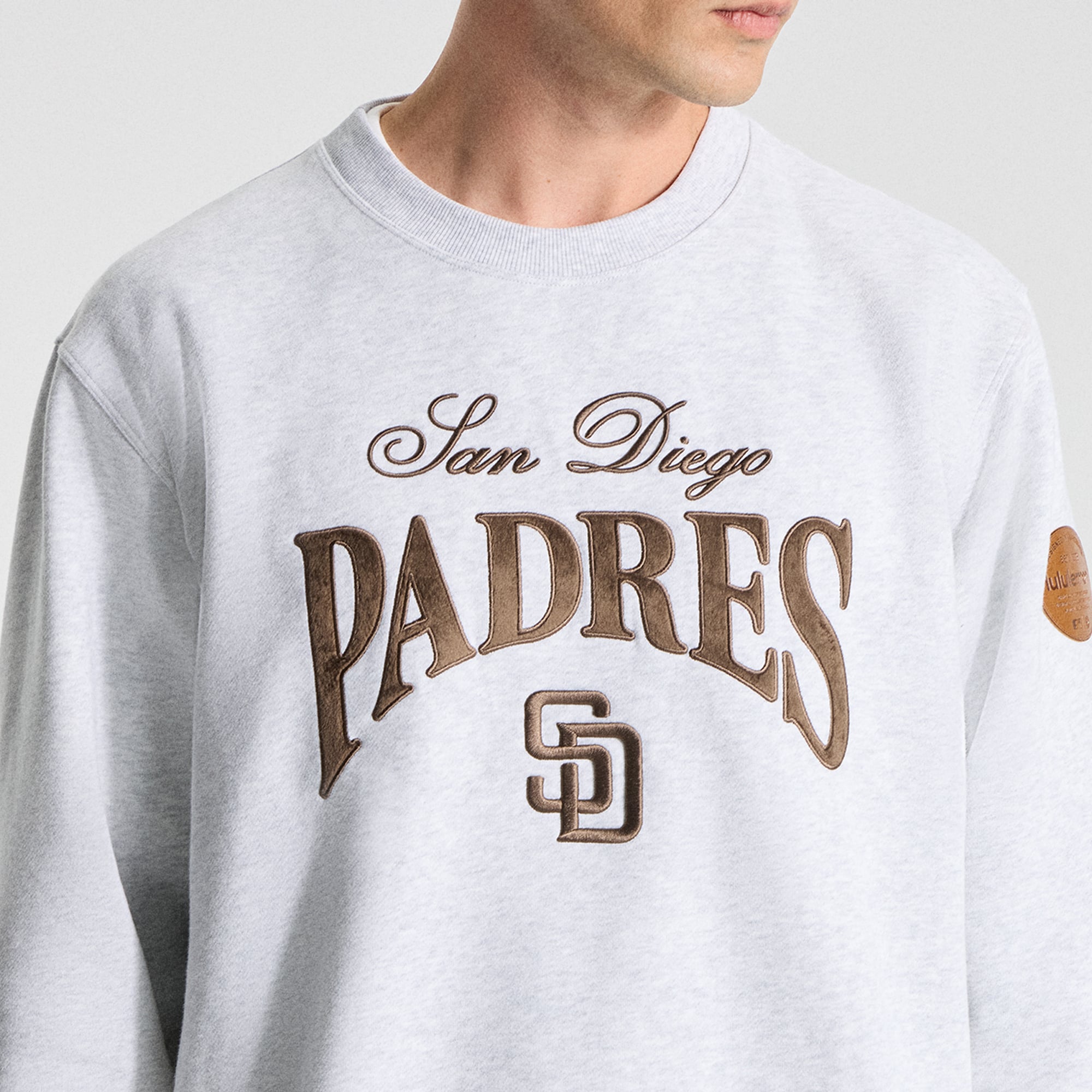 Sweat-shirt Steady State des Padres de San Diego, gris chiné ultra clair, pour homme la marque lululemon.