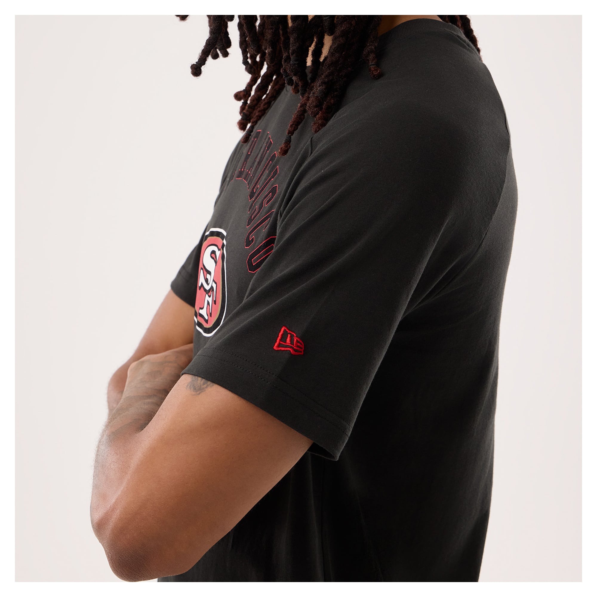T-shirt fonctionnel New Era noir pour homme, supporter des 49ers de San Francisco