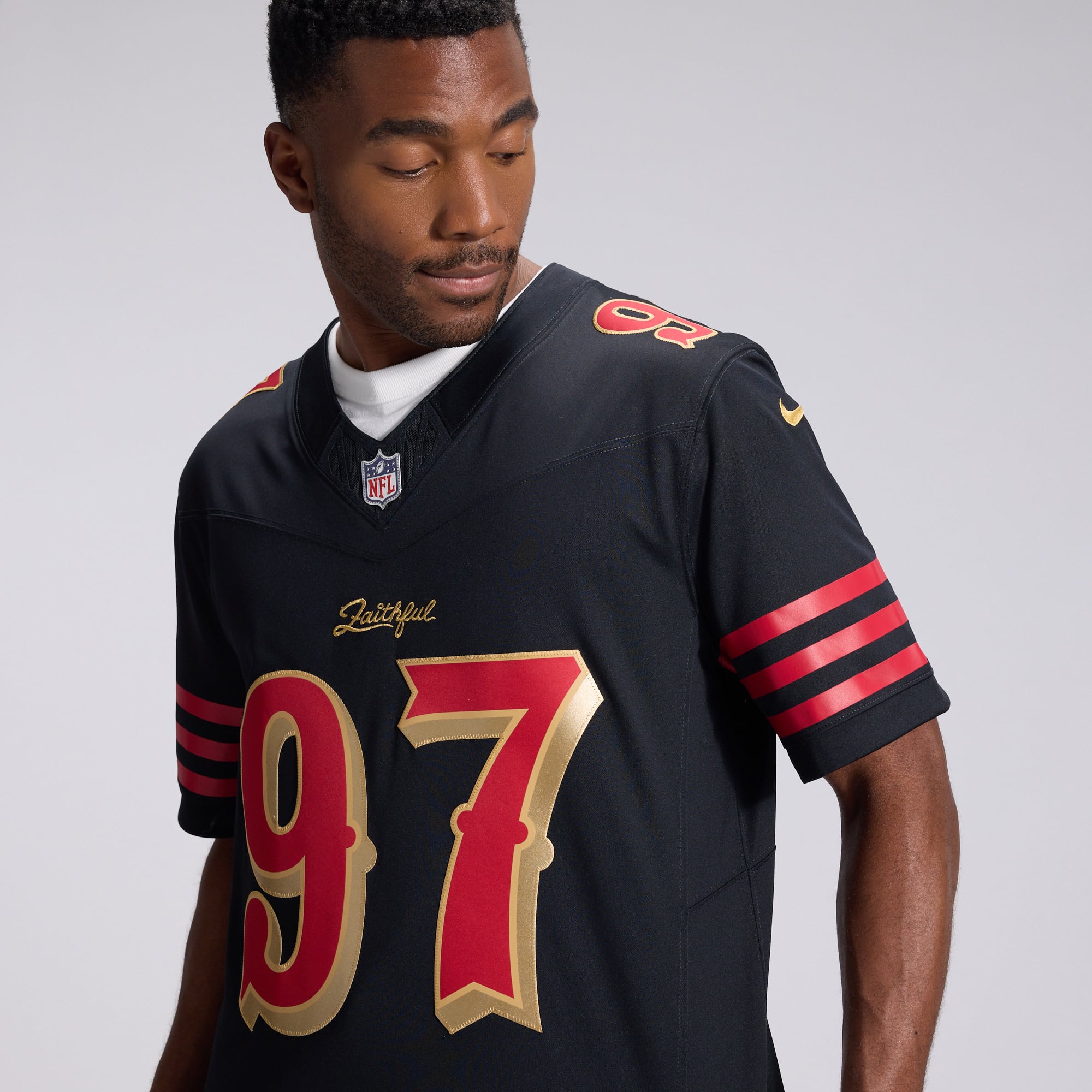 Maillot Nike Nick Bosa noir pour homme, collection Rivalries des 49ers de San Francisco, édition limitée cousue