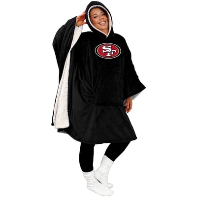 San Francisco 49ers Pegasus Team 50" x 70" Bloncho Sherpa Fan Cape