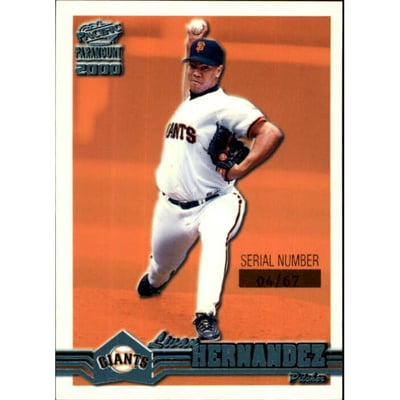 2000 Paramount Platinum Blue #213 Livan Hernandez
