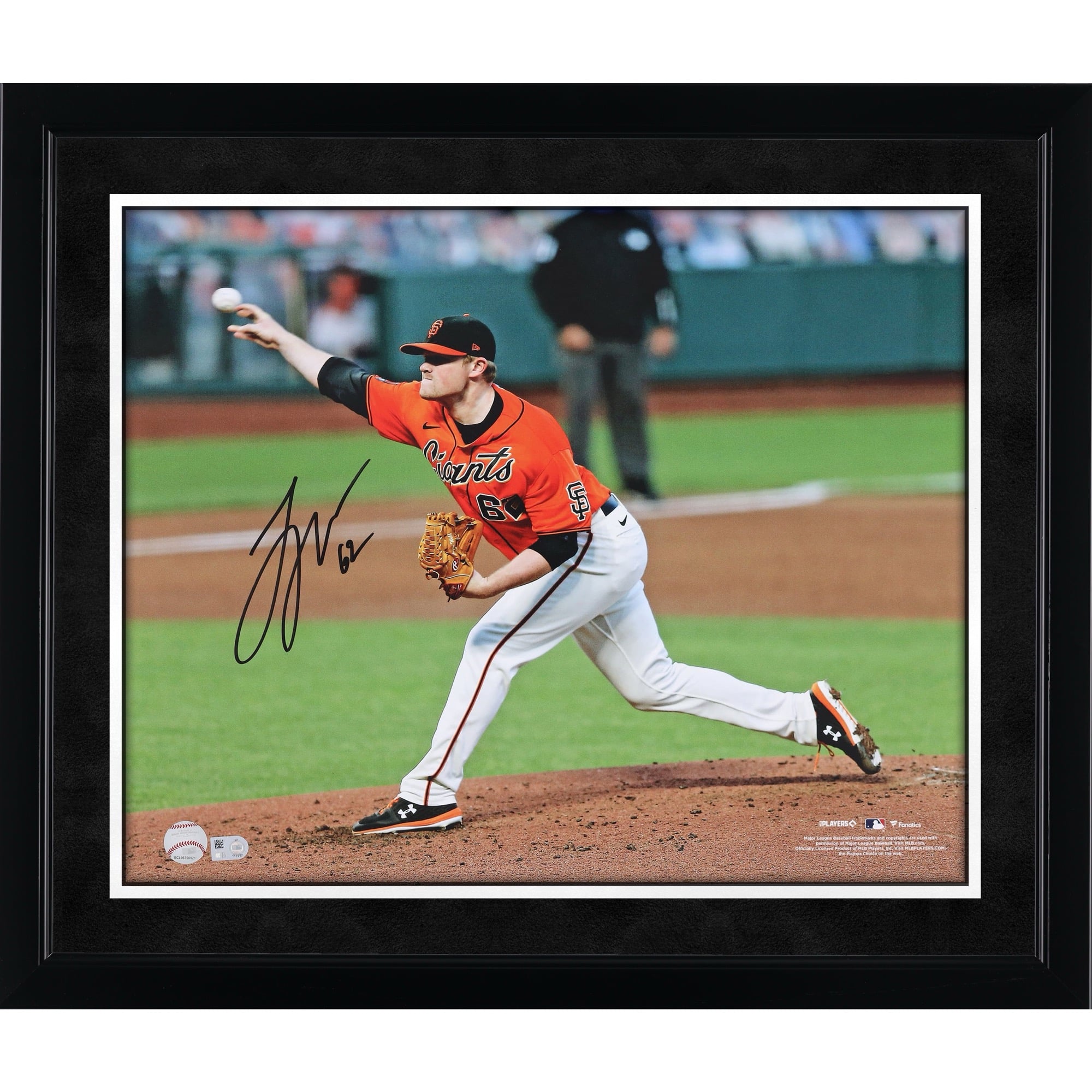 Photo de lanceur autographiée de Logan Webb, des Giants de San Francisco (16" x 20")