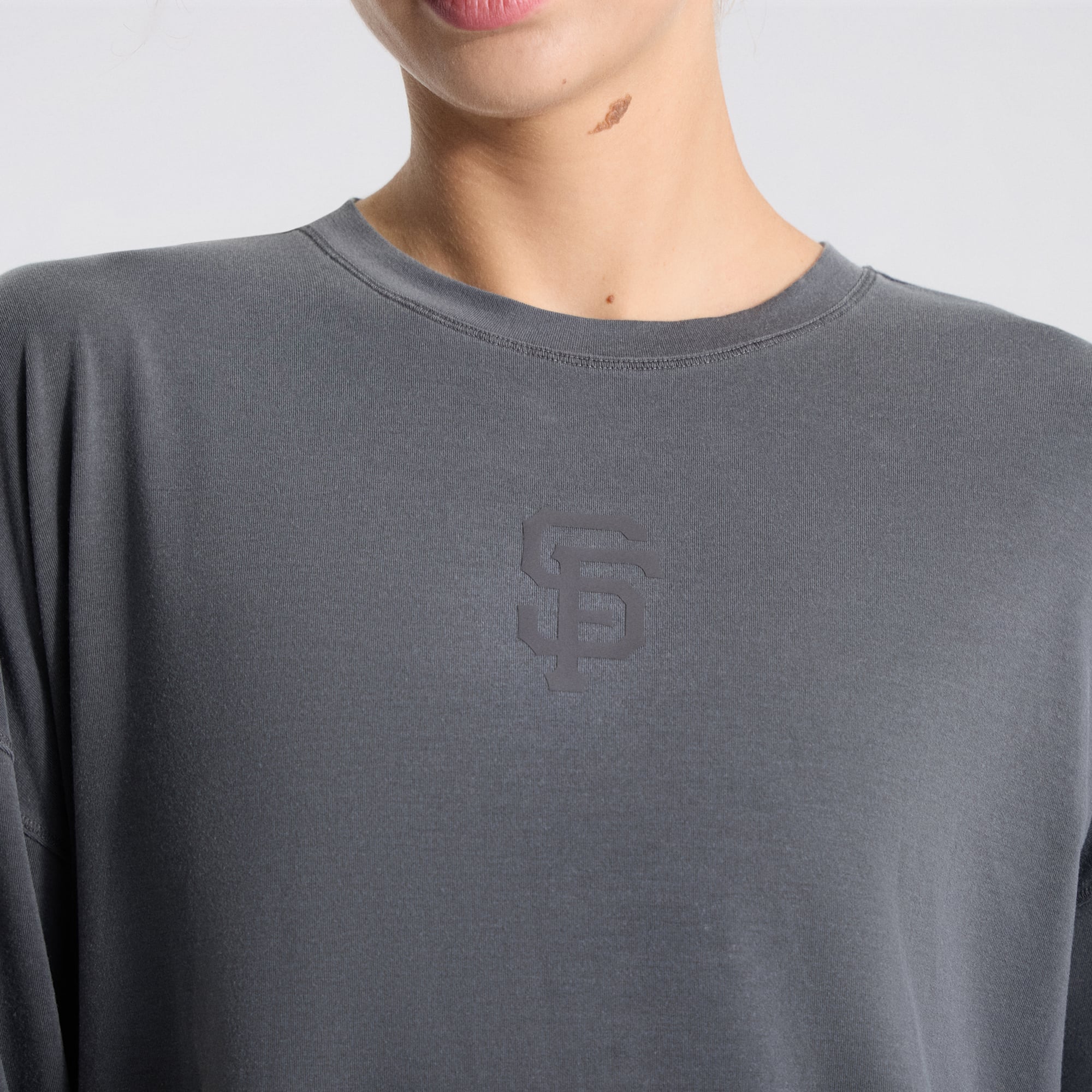 T-shirt à manches longues EasySet Relaxed-Fit gris San Francisco Giants de lululemon pour femme
