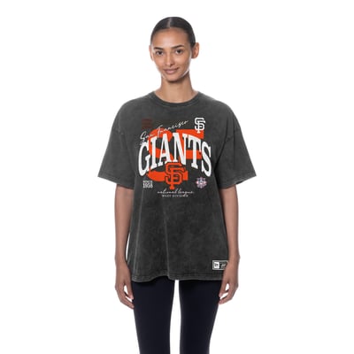 San Francisco Giants New Era Women's Throwback Mineral Wash Boyfriend T-Shirt - Black