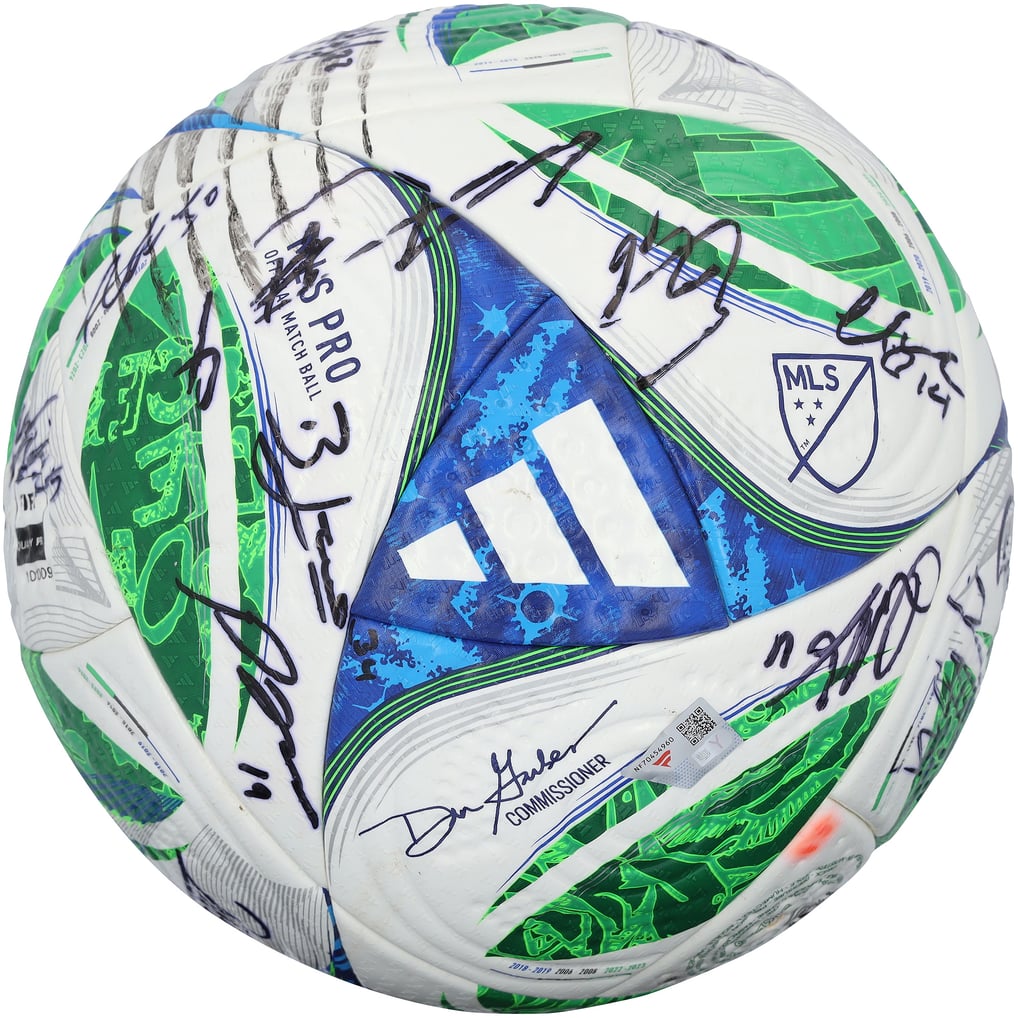 San Jose Earthquakes Autographed Fanatics Authentic Match-Used Soccer Ball from the 2025 MLS Season with 26 Signatures - NF70454960