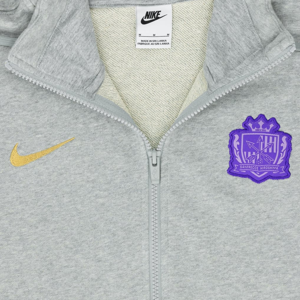 25 NIKEフーディー