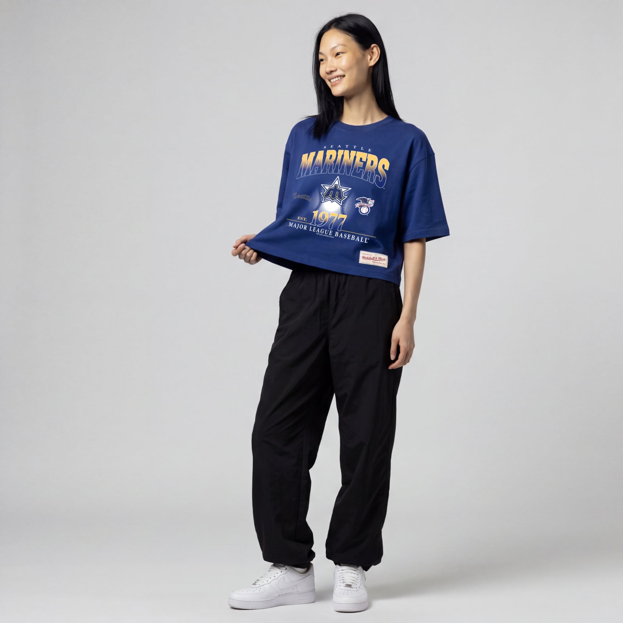 T-shirt Mitchell & Ness Royal Seattle Mariners Street Graphics pour femmes