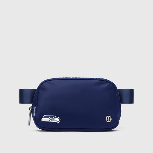 Seattle Seahawks lululemon Everywhere Belt Bag - Midnight Shadow