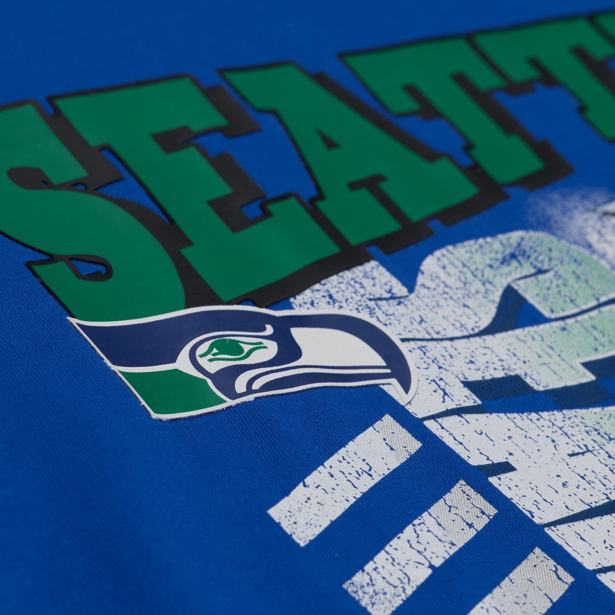 T-shirt à manches courtes Mitchell & Ness Royal Seattle Seahawks Core Essentials Street Graphic pour homme