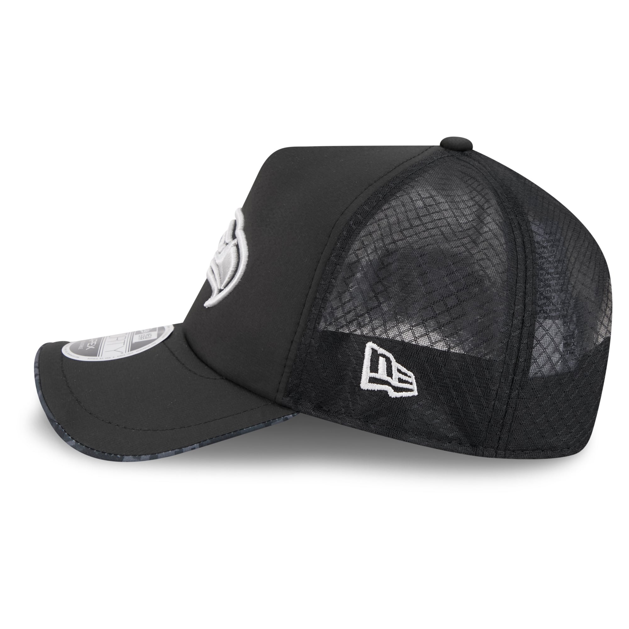 Men's New Era Black Seattle Seahawks 2026 Salute To Service Apex 9FORTY Adjustable Trucker Hat