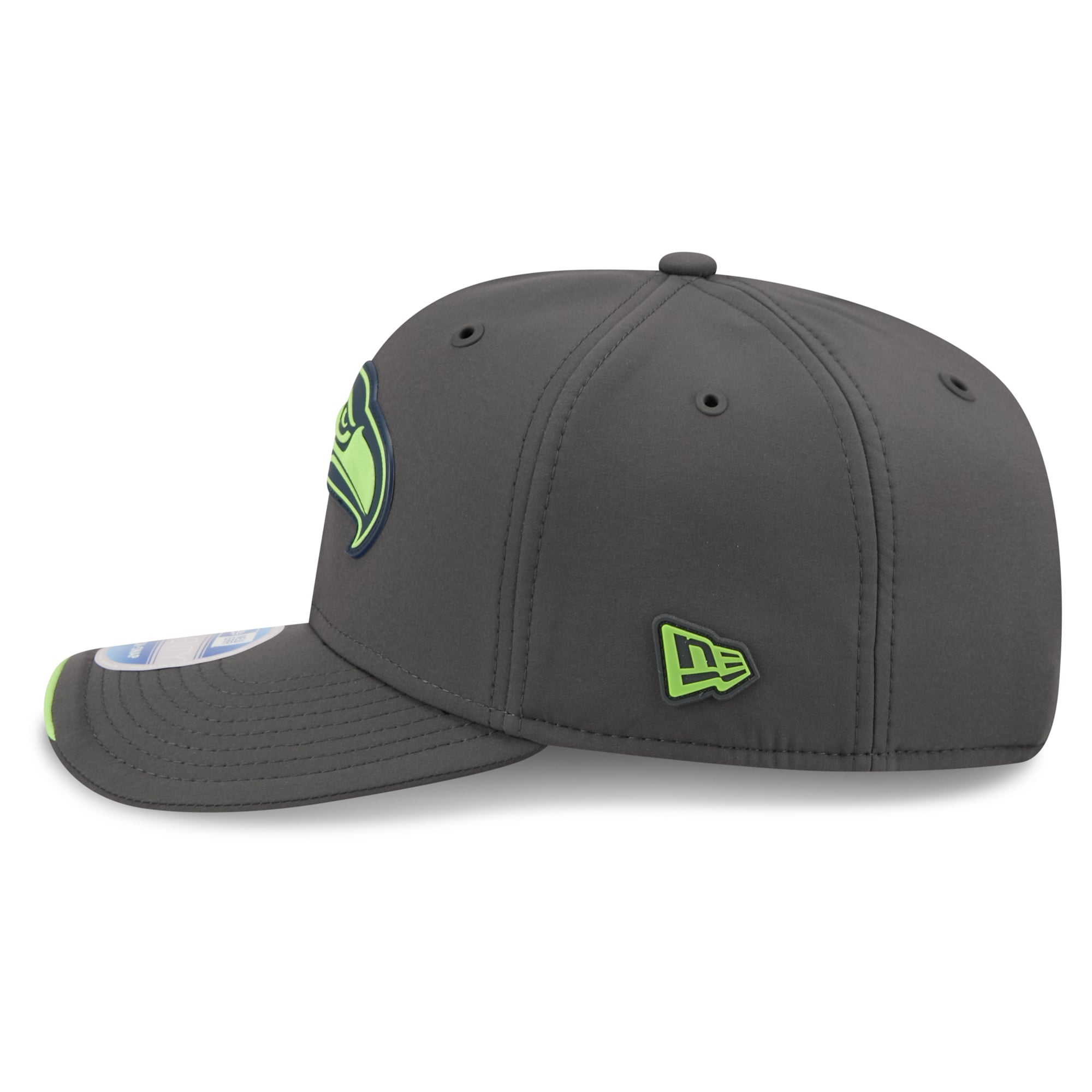 Casquette ajustable New Era anthracite Seattle Seahawks 2026 Sideline pour homme, modèle 9SEVENTY, idéale pour les temps froids.
