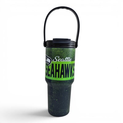 Gourde Seattle Seahawks Pegasus 710 ml (24 oz) en acier inoxydable à double bouchon et motif moucheté dégradé