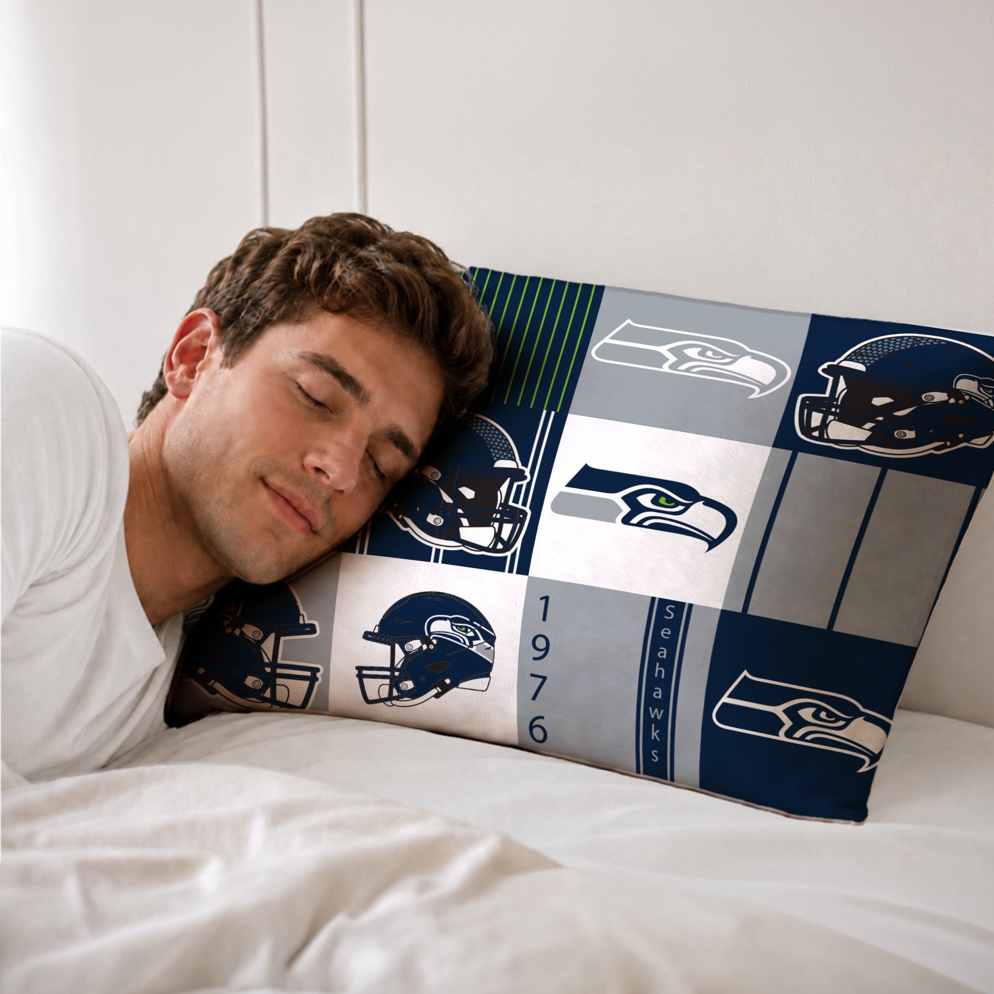 Pegasus Seattle Seahawks Patchwork Plaid Two-Piece Twin/Twin XL Bed in a Bag Set