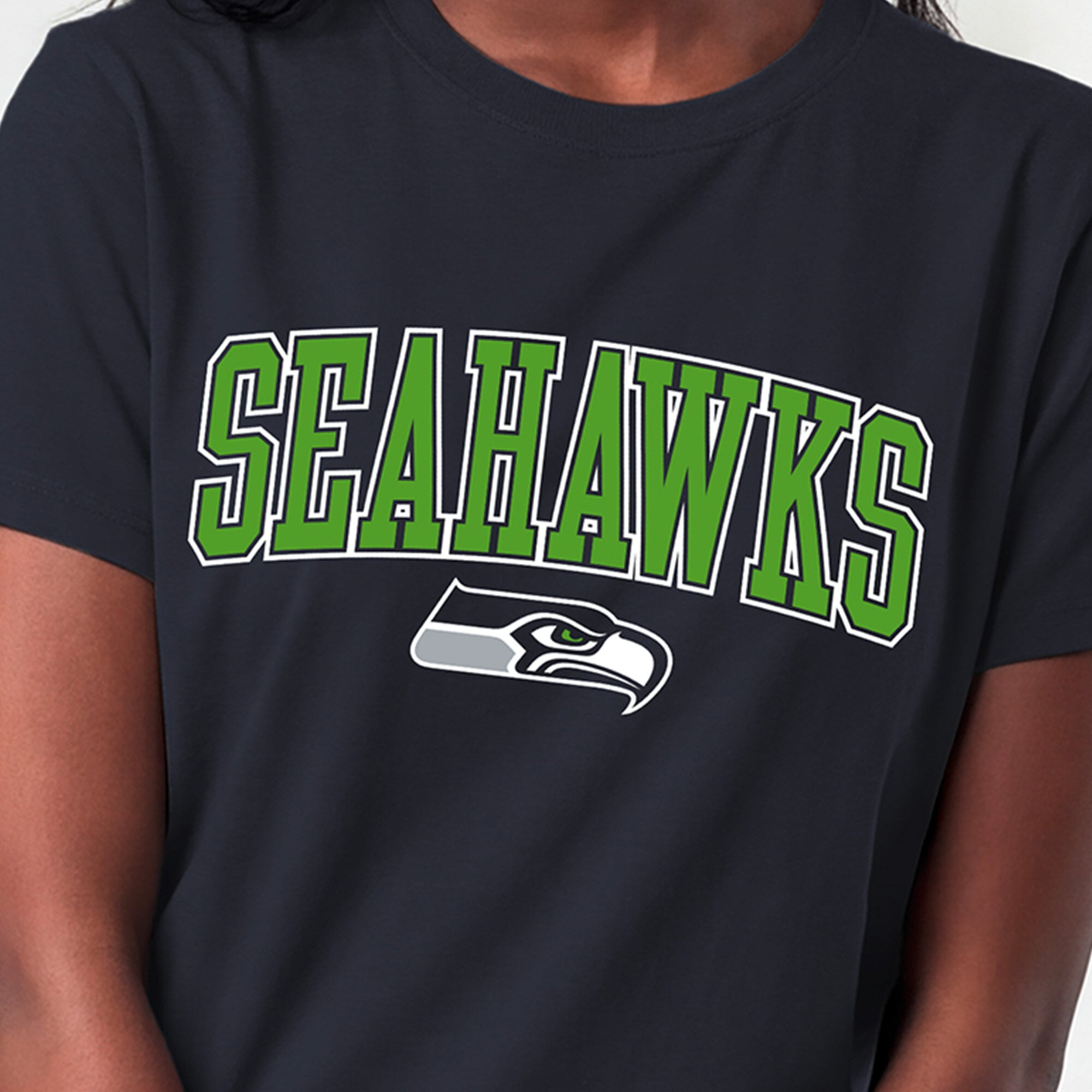 T-shirt Champion College Navy Seattle Seahawks avec logo arqué pour femmes
