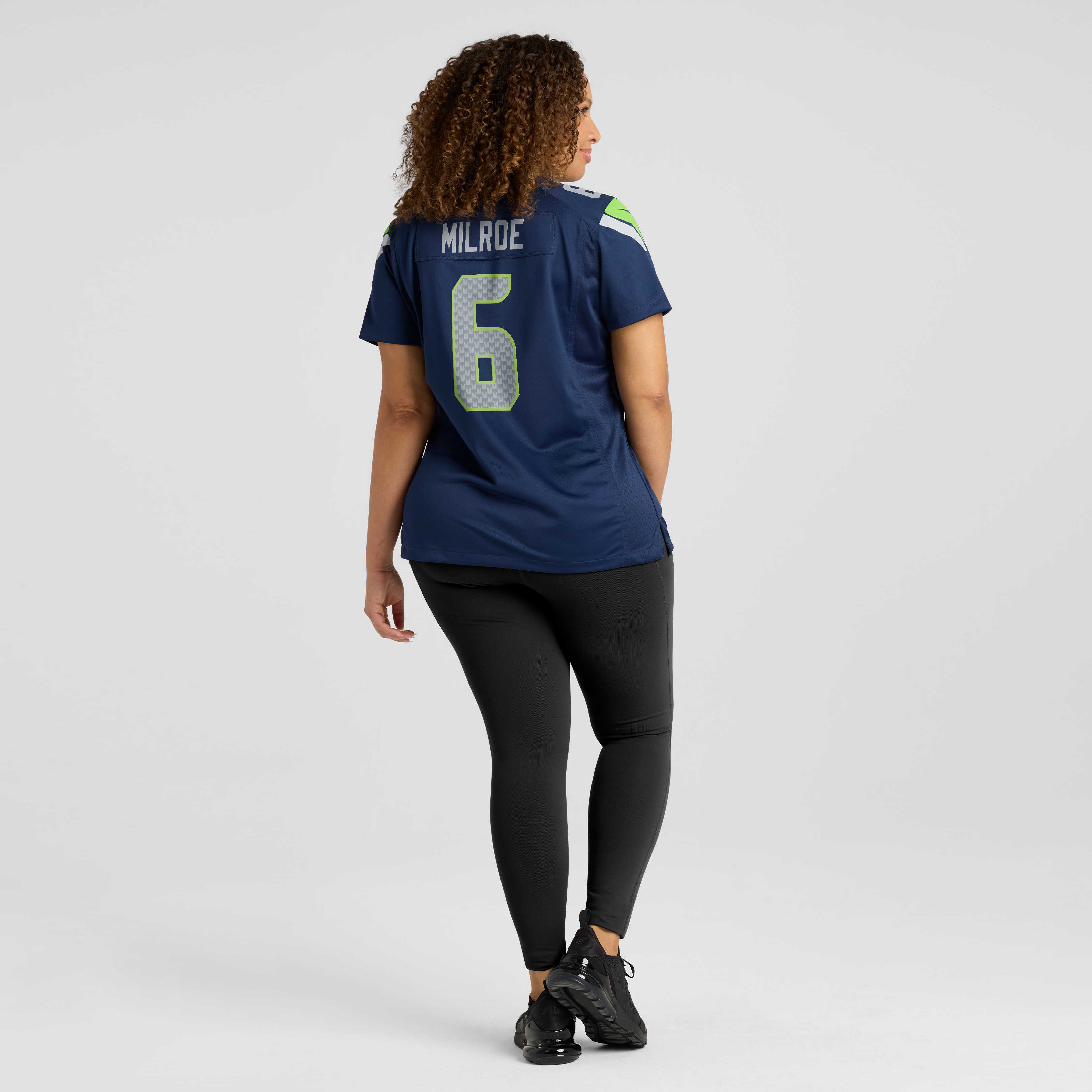 Maillot de match Nike Jalen Milroe College Navy Seattle Seahawks pour femme
