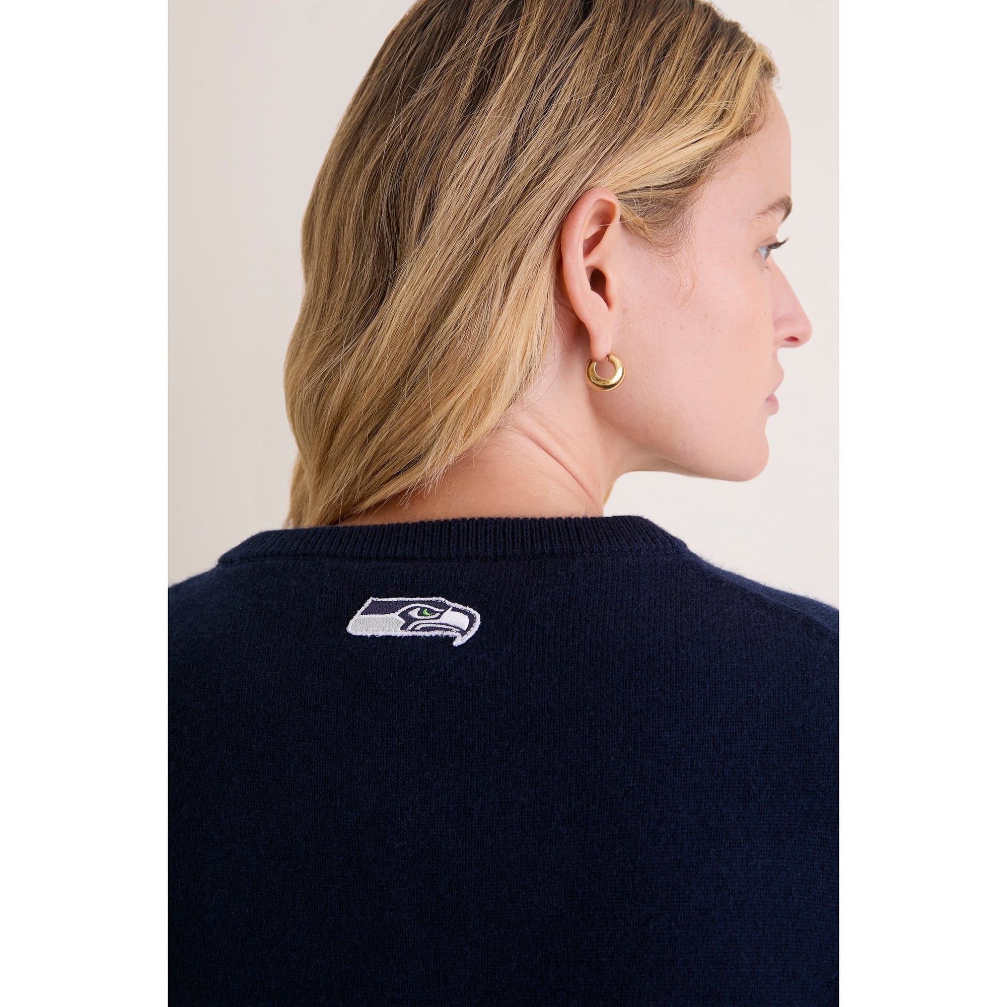 Gilet en cachemire à boutons Tuckernuck College Navy Seattle Seahawks pour femme