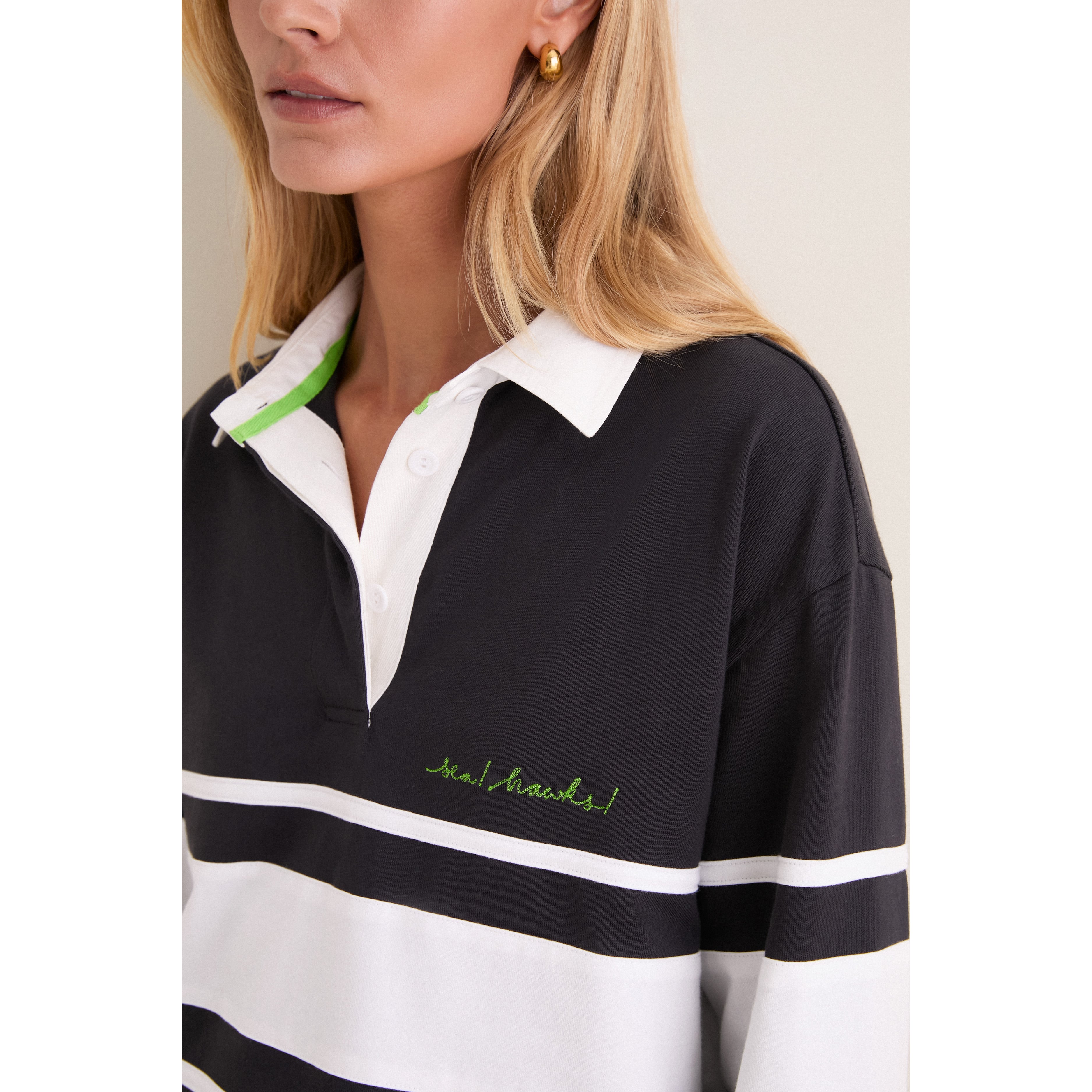 Polo à manches longues bleu marine Seattle Seahawks de l'université Tuckernuck pour femmes
