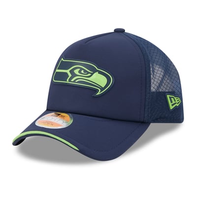 Seattle Seahawks New Era Youth 2026 Sideline Apex 9FORTY Adjustable Trucker Hat - College Navy