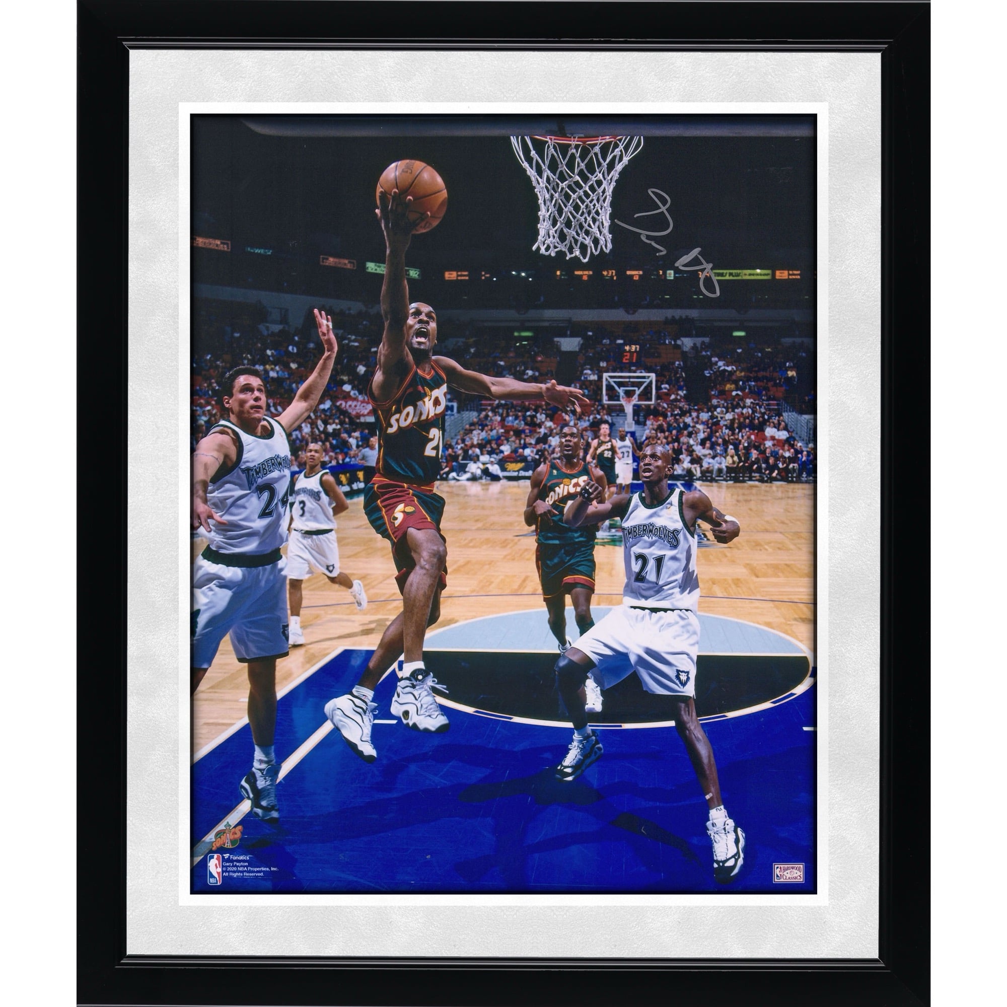 Gary Payton Seattle Supersonics Autographed 16" x 20" Layup vs Minnesota Photograph